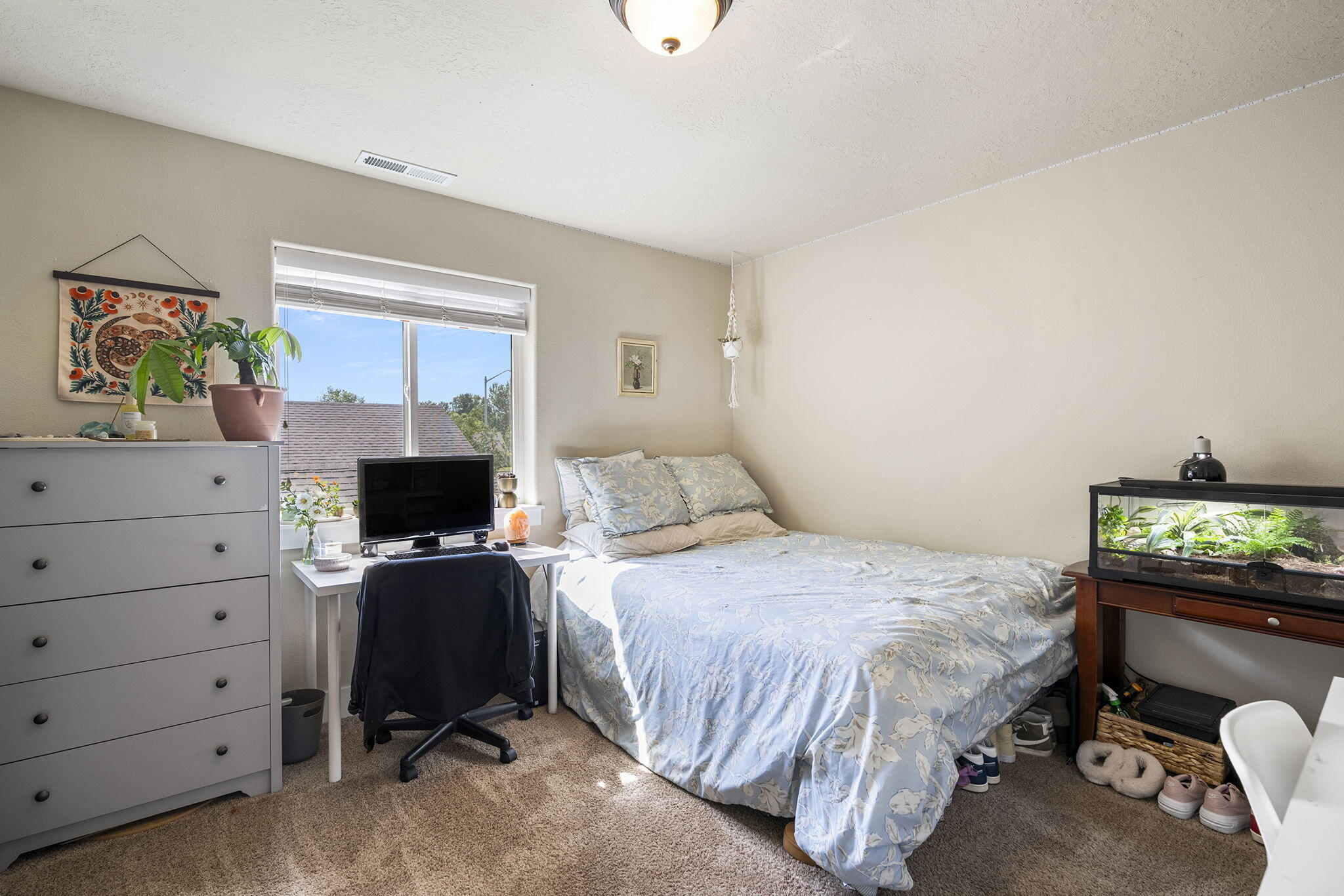 2085 Equestrian Loop S