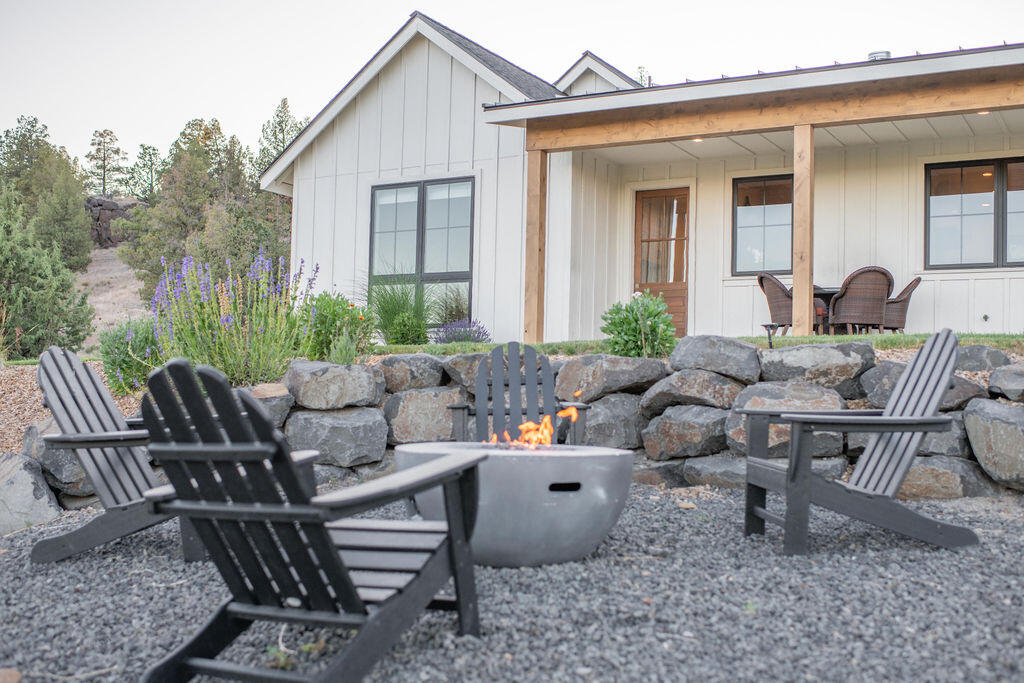 9909 NW Coyner Avenue