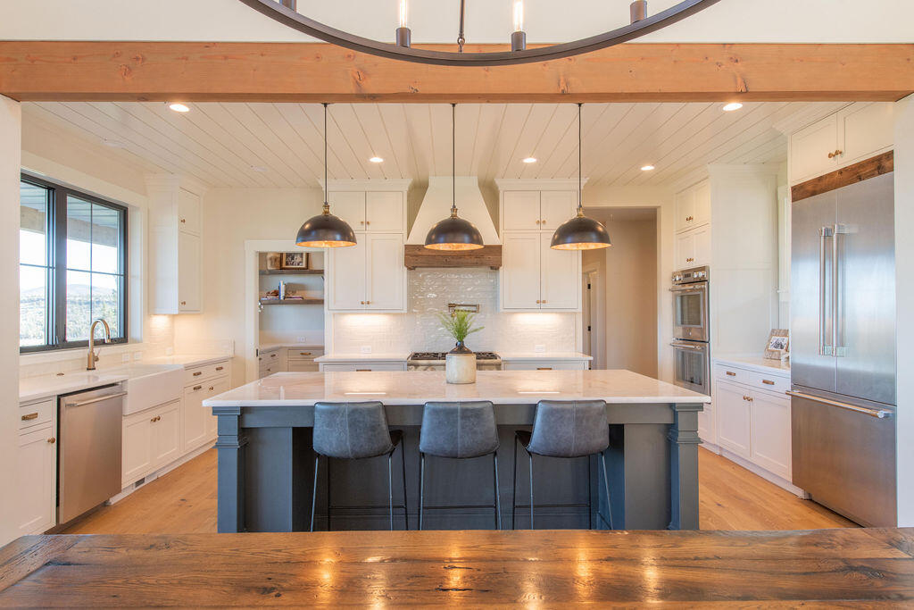 9909 NW Coyner Avenue