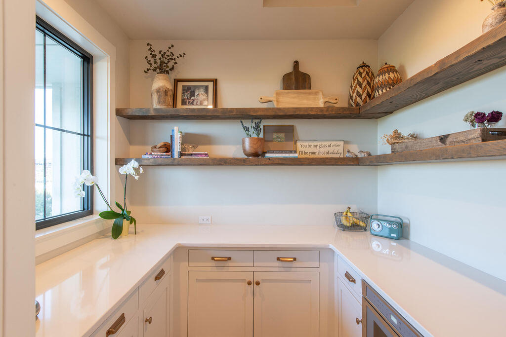 9909 NW Coyner Avenue