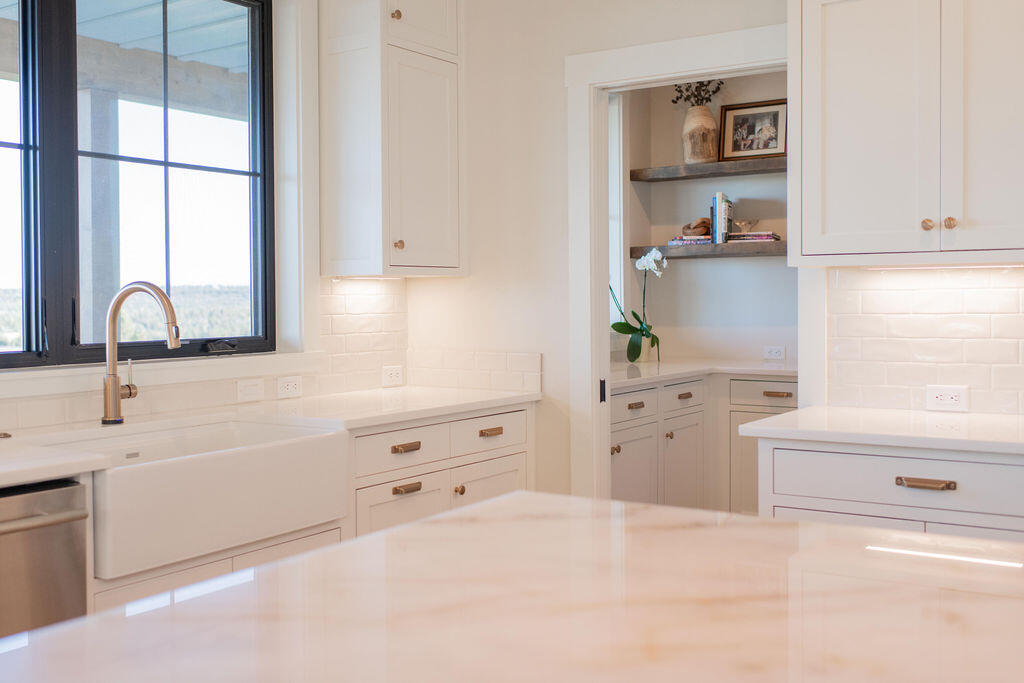 9909 NW Coyner Avenue