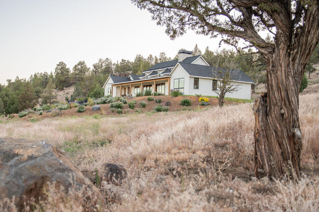 9909 NW Coyner Avenue