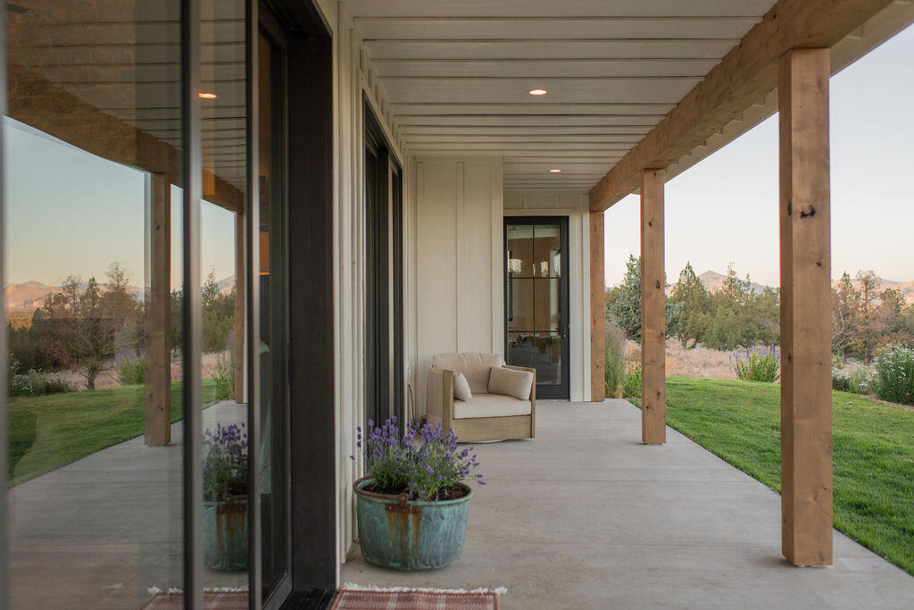 9909 NW Coyner Avenue