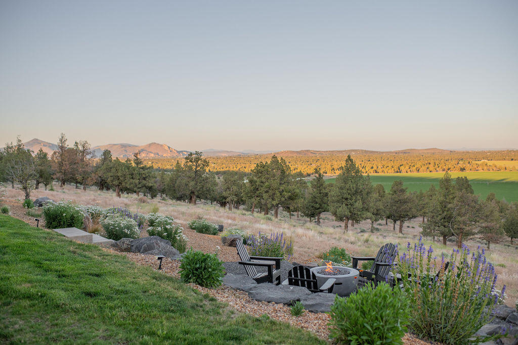 9909 NW Coyner Avenue