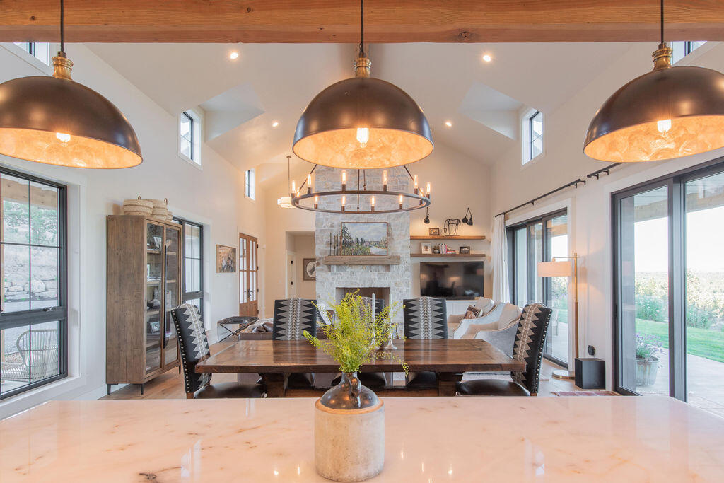 9909 NW Coyner Avenue