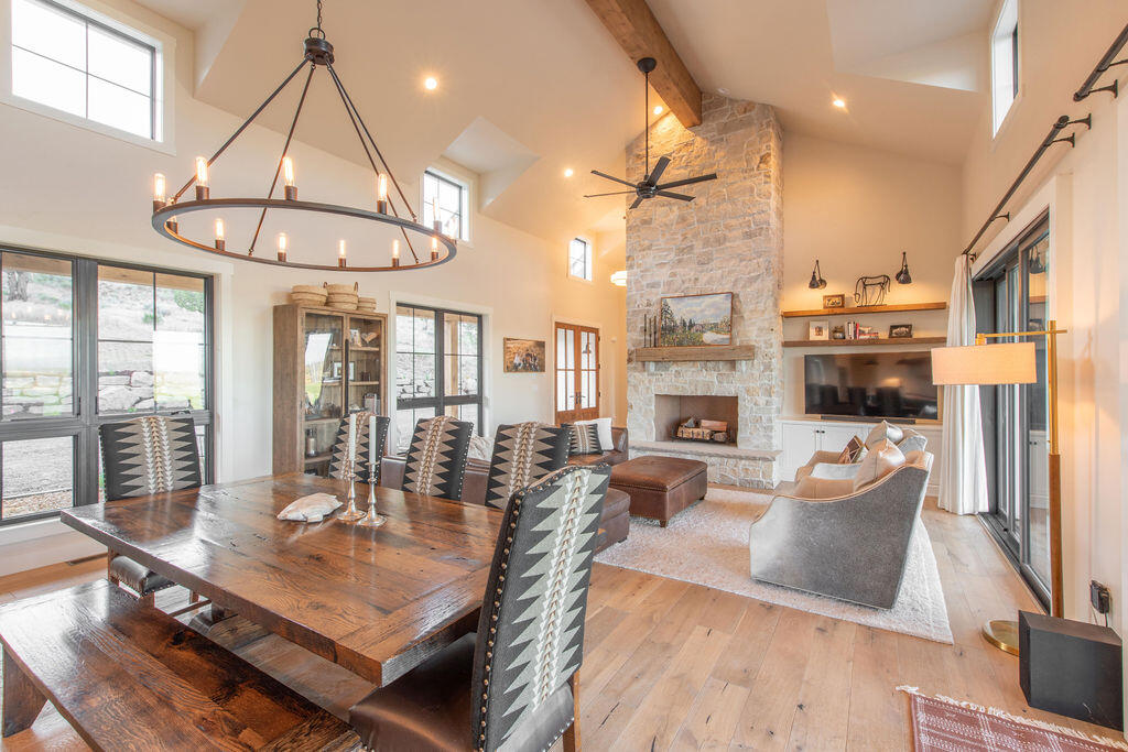 9909 NW Coyner Avenue