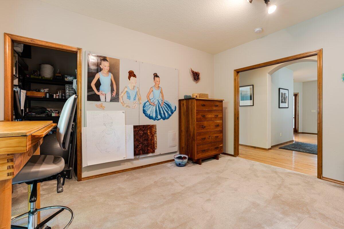 60841 Willow Creek Loop