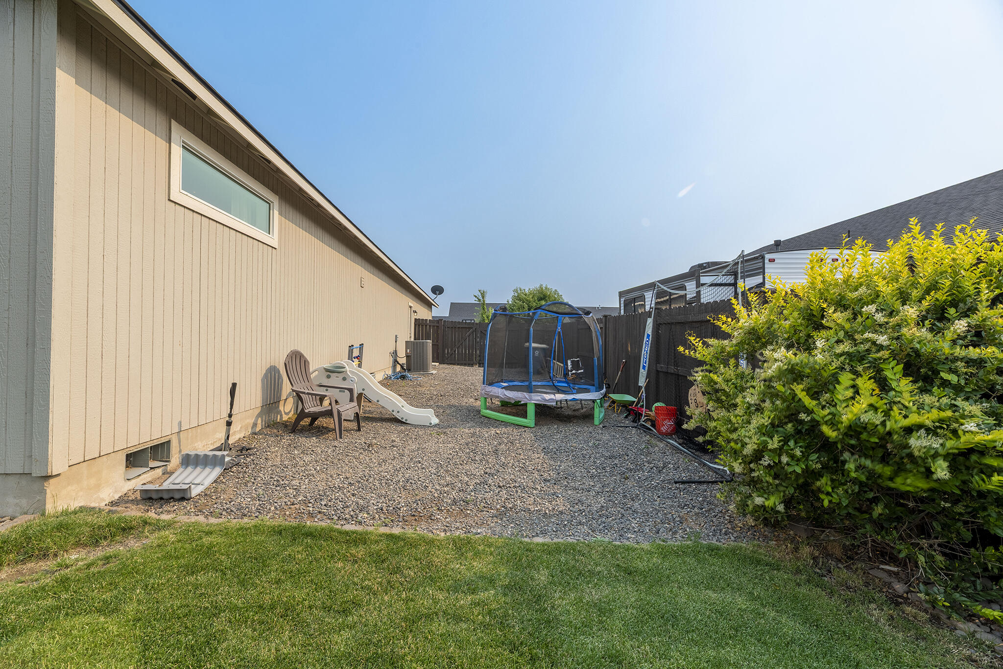 2557 NW Glen Oak Avenue