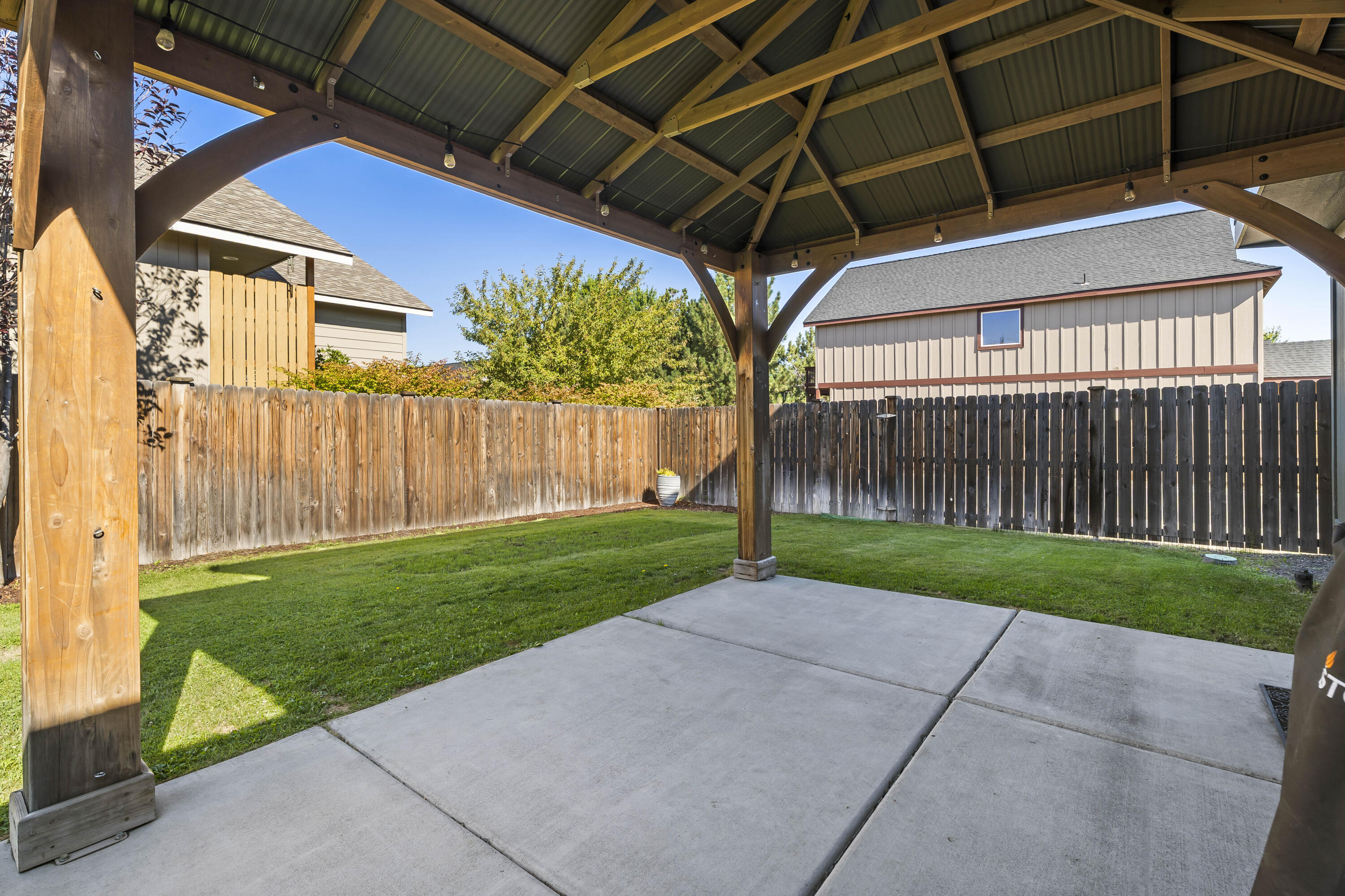 3227 NE Sandalwood Drive
