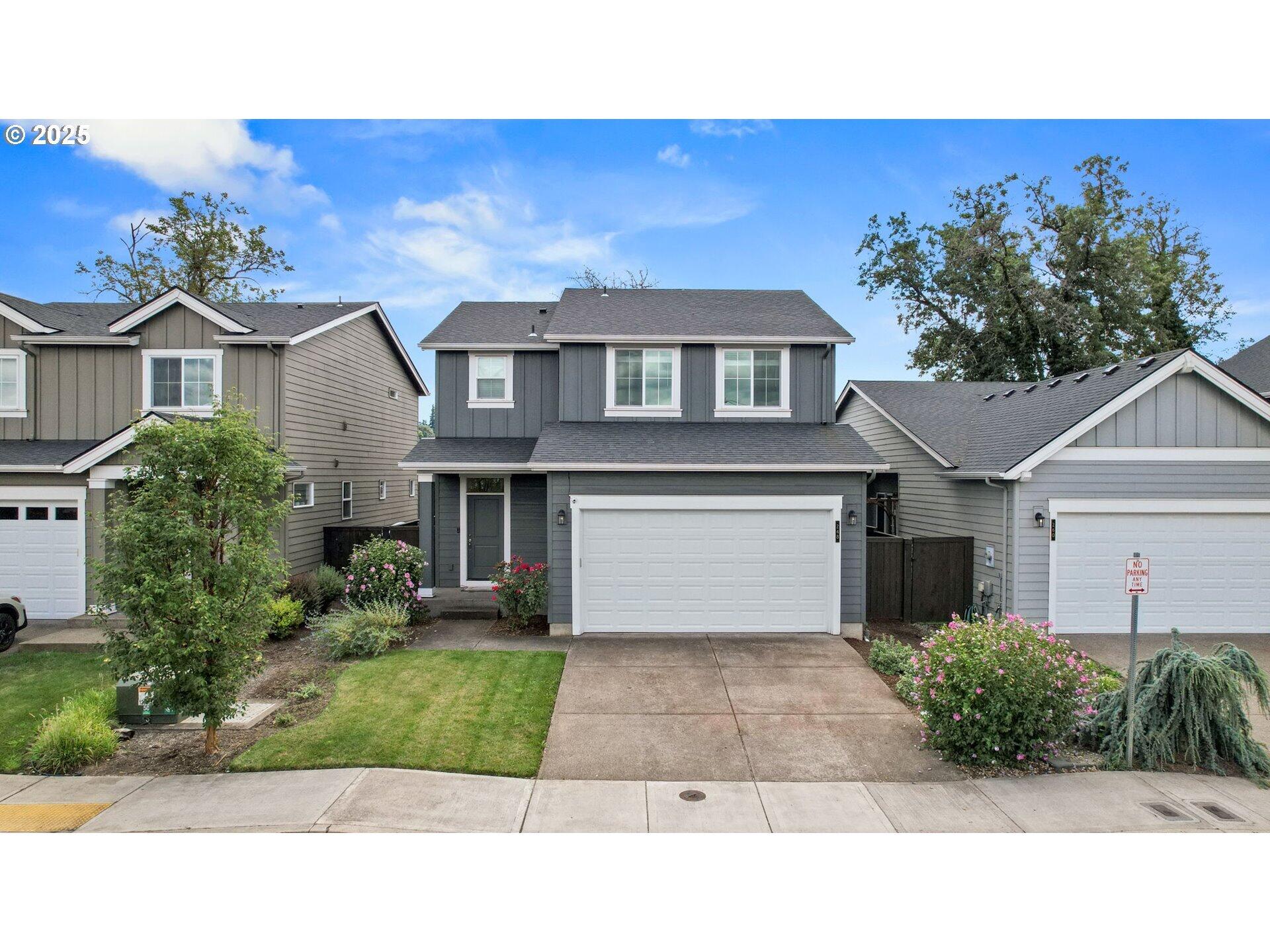 248 NW Liberty Lane