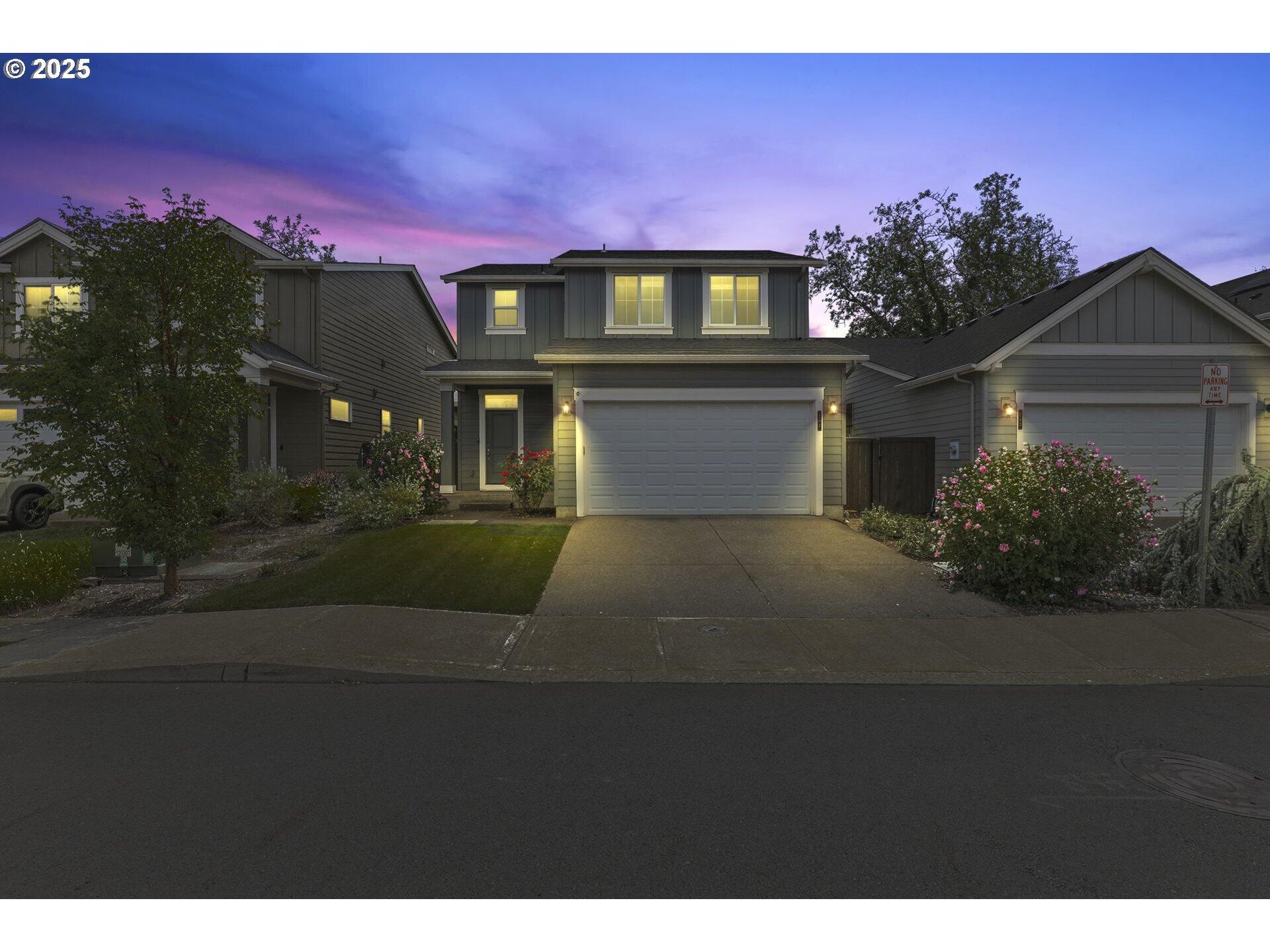 248 NW Liberty Lane