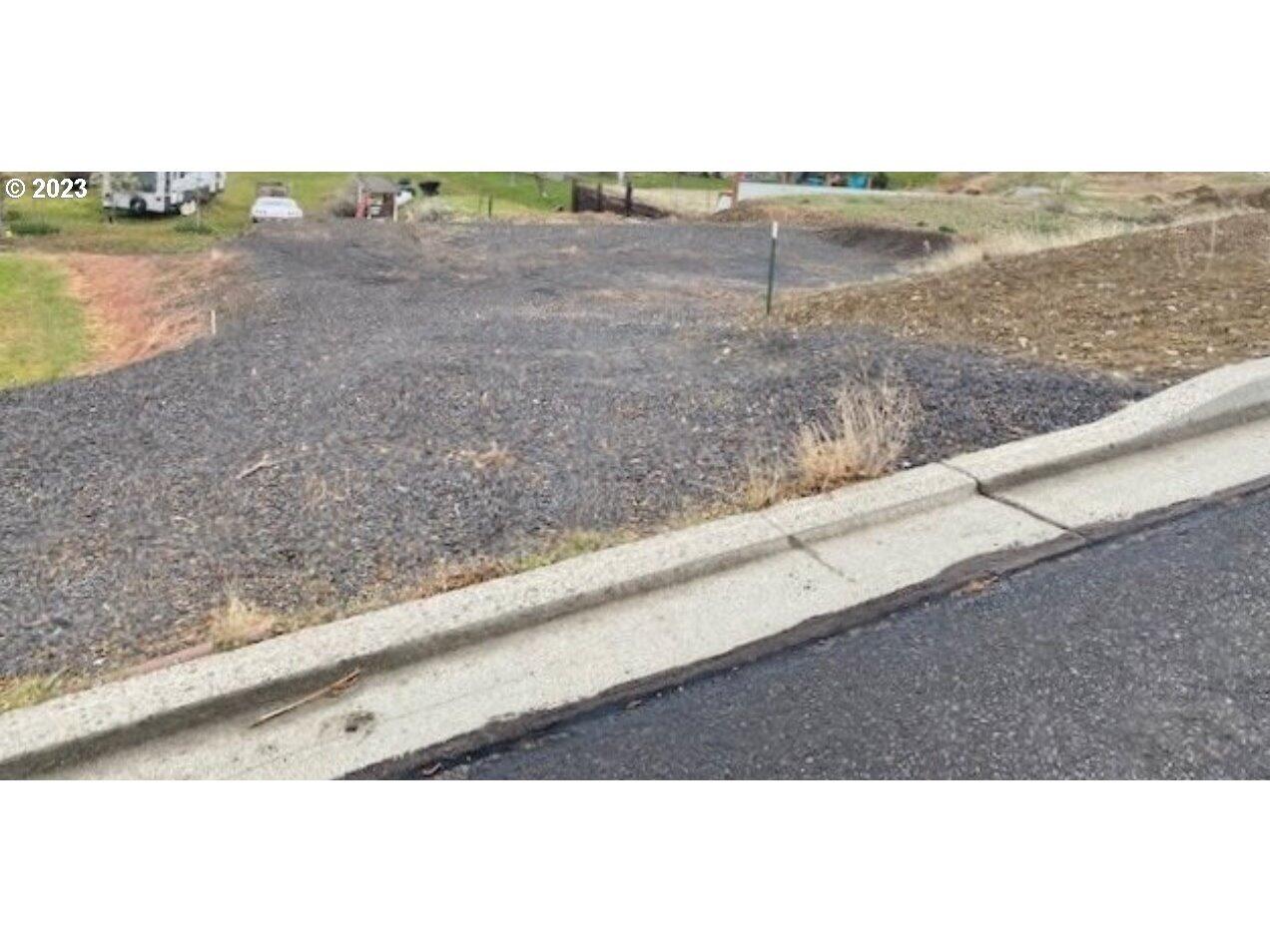 1901 SW Runnion Lane