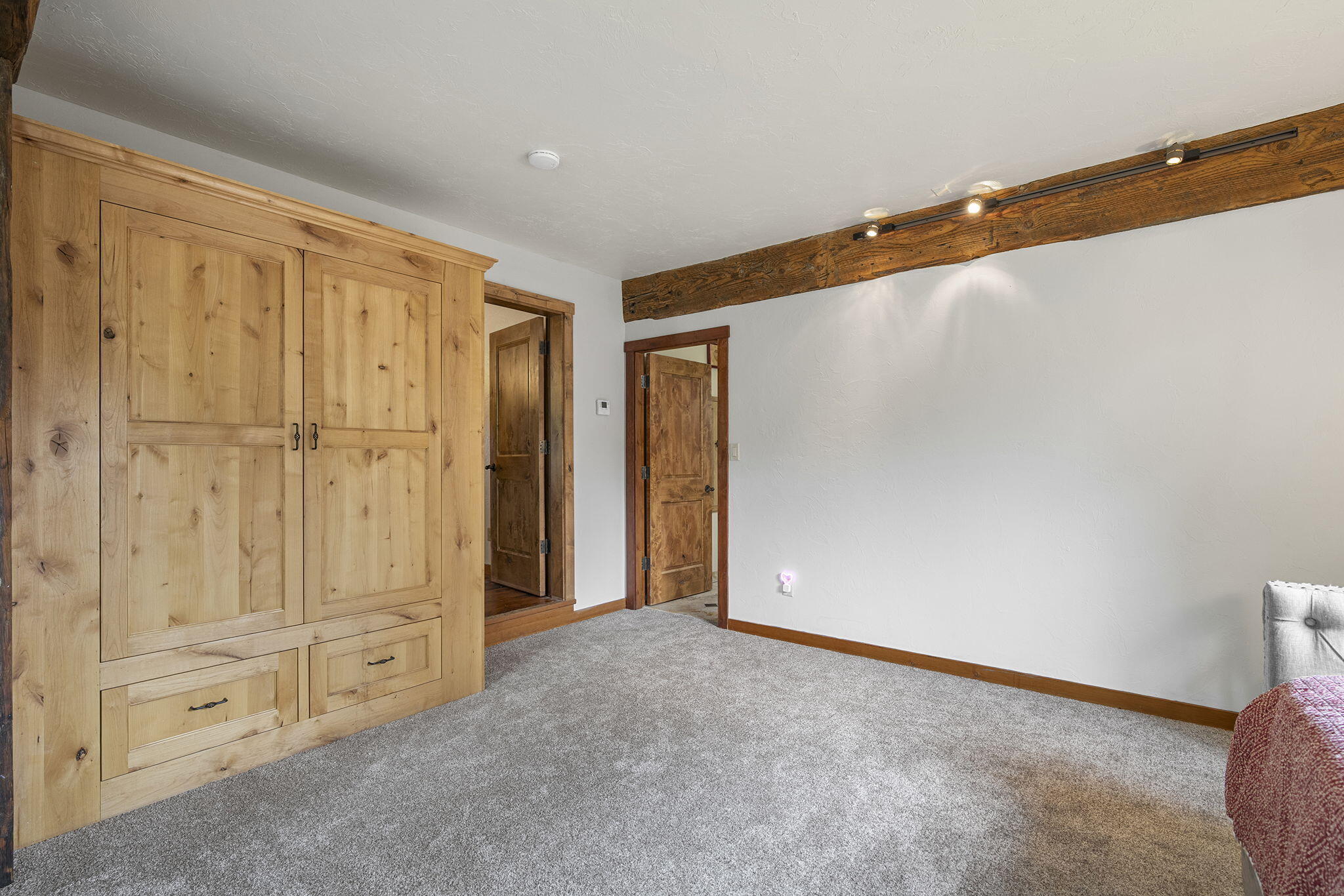 18495 Crawford Trail