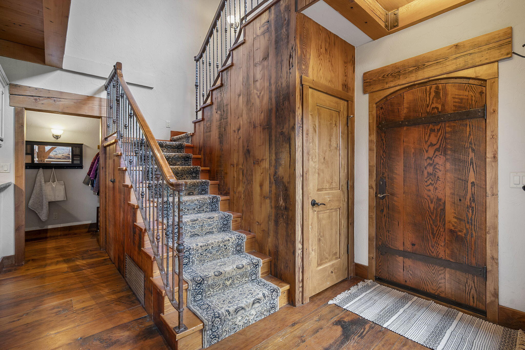 18495 Crawford Trail