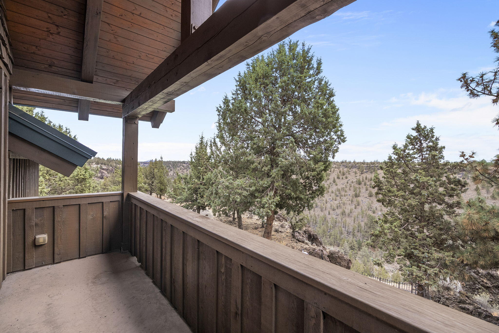 18495 Crawford Trail