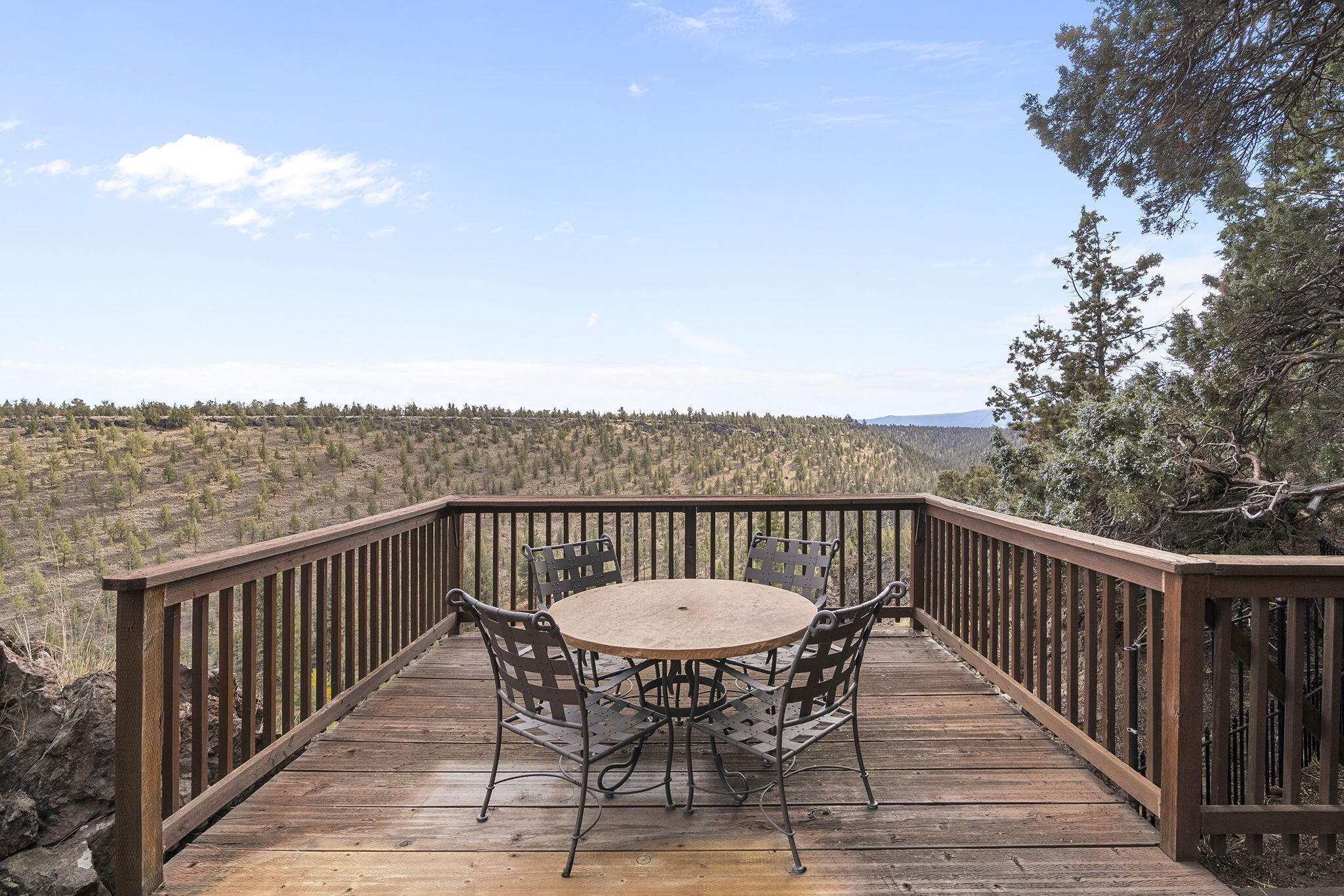 18495 Crawford Trail