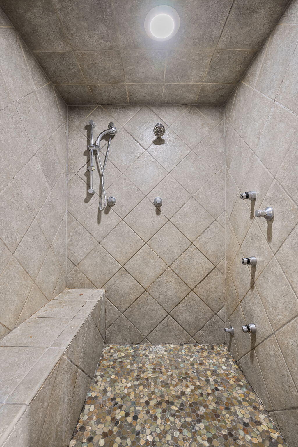 18495 Crawford Trail