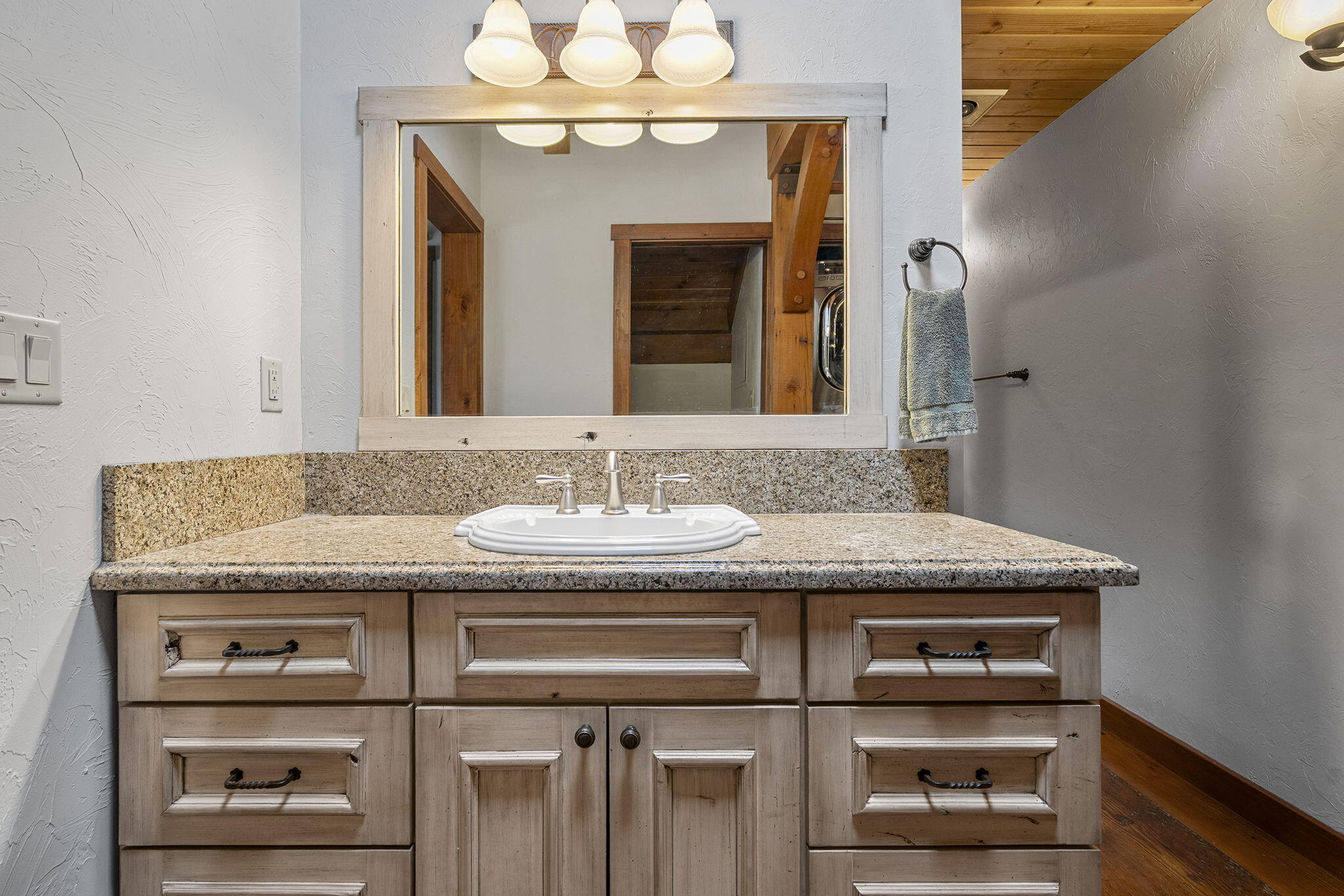 18495 Crawford Trail