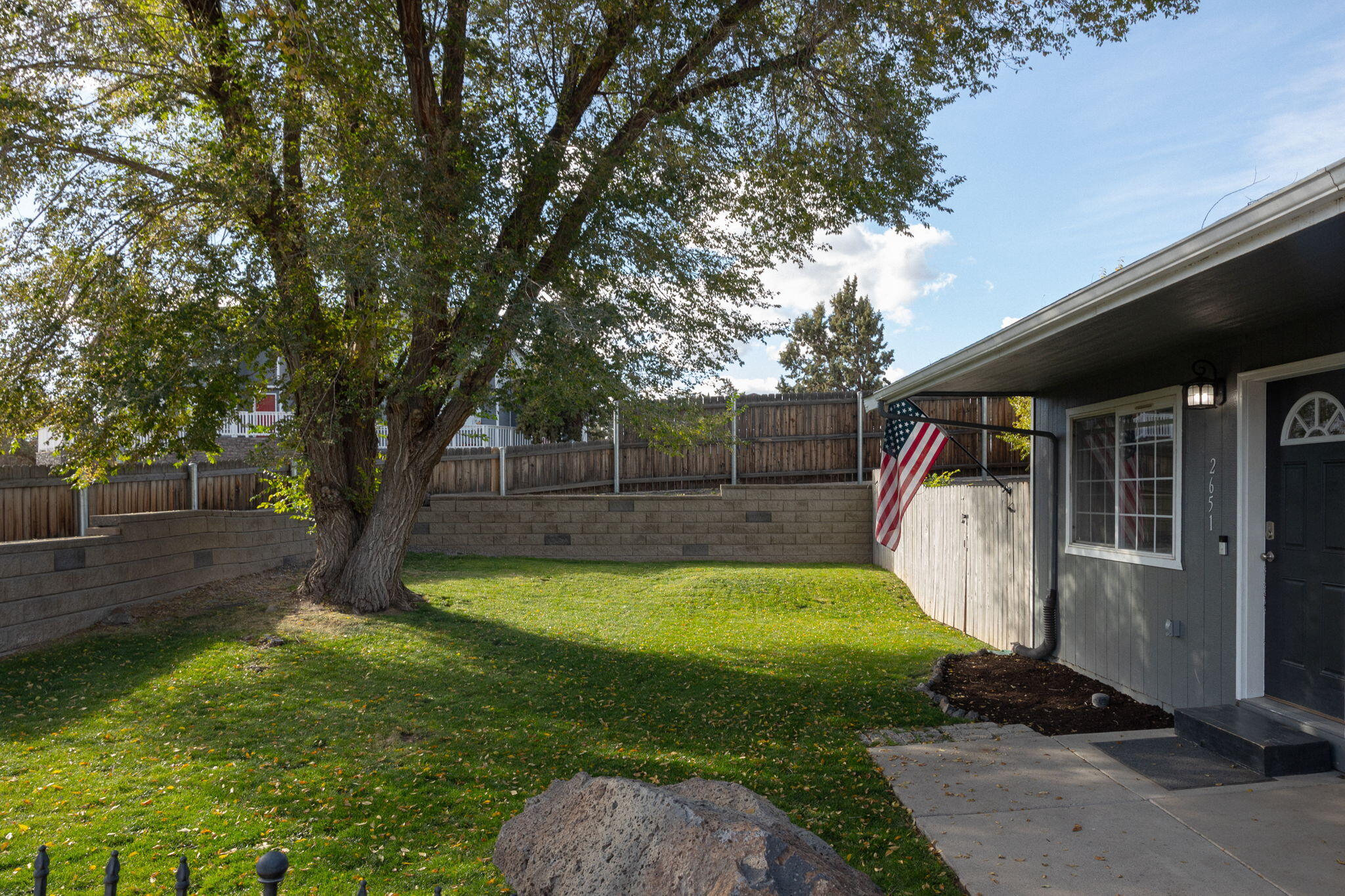 2651 SW Glacier Avenue