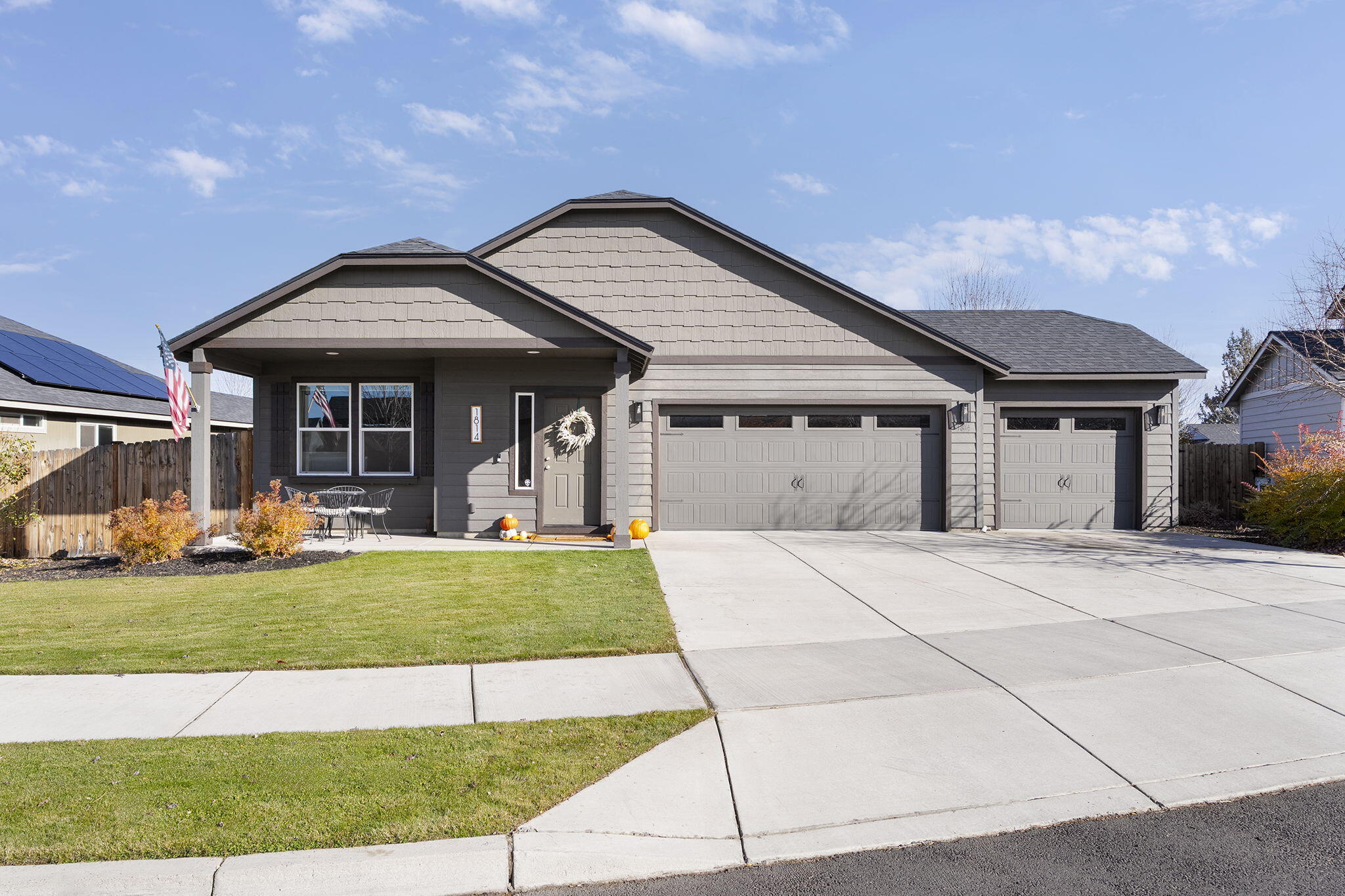 1814 SW 36th Way