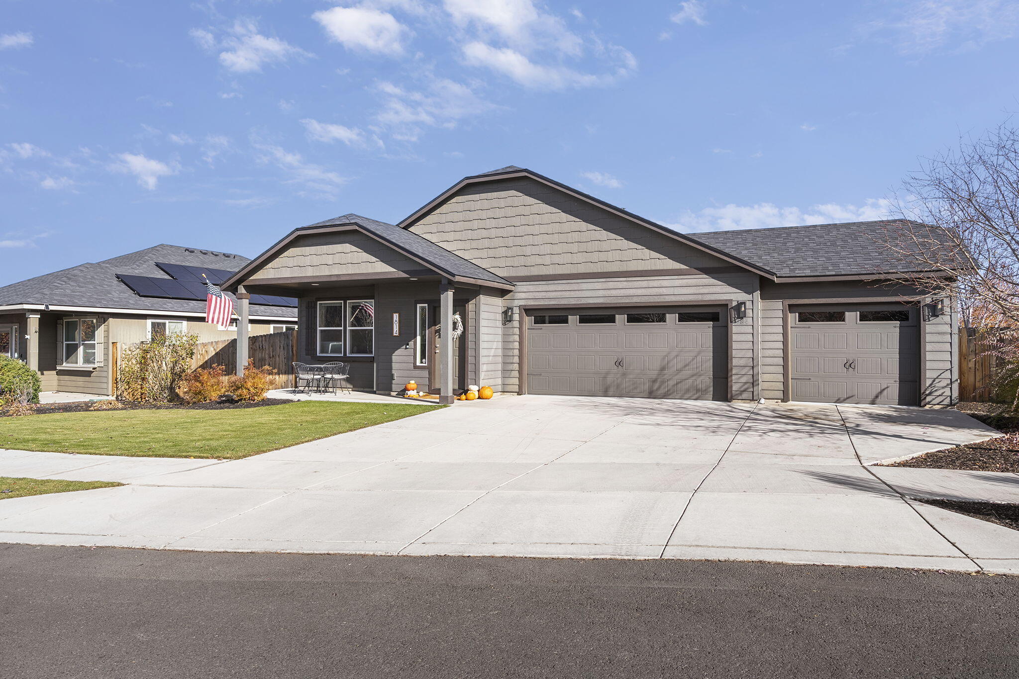 1814 SW 36th Way
