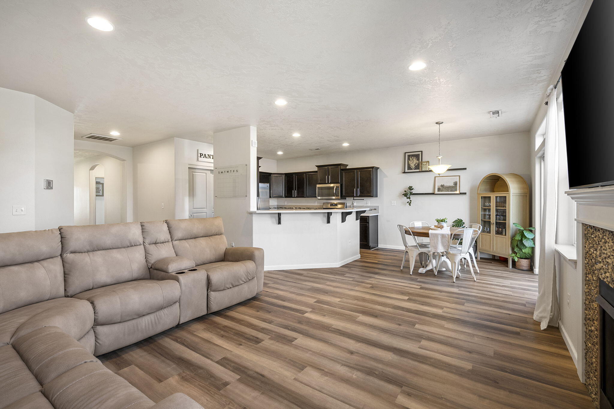 1814 SW 36th Way
