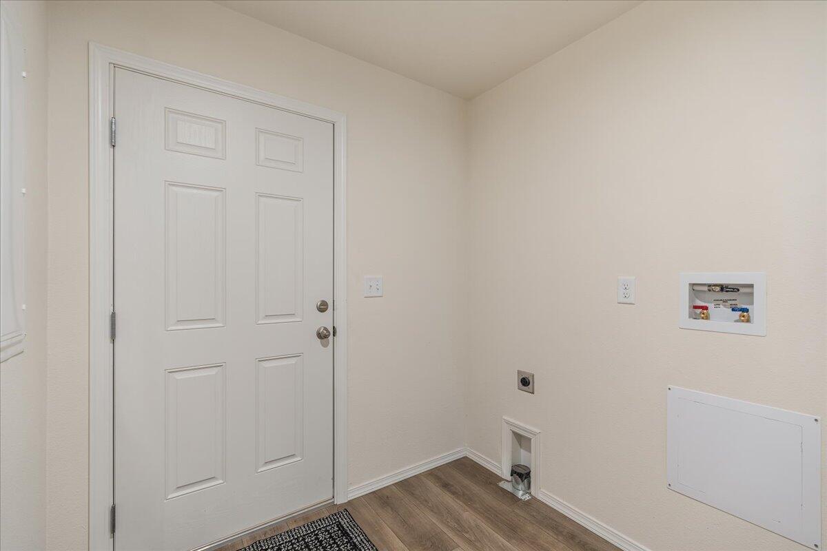 52710 Oak Drive