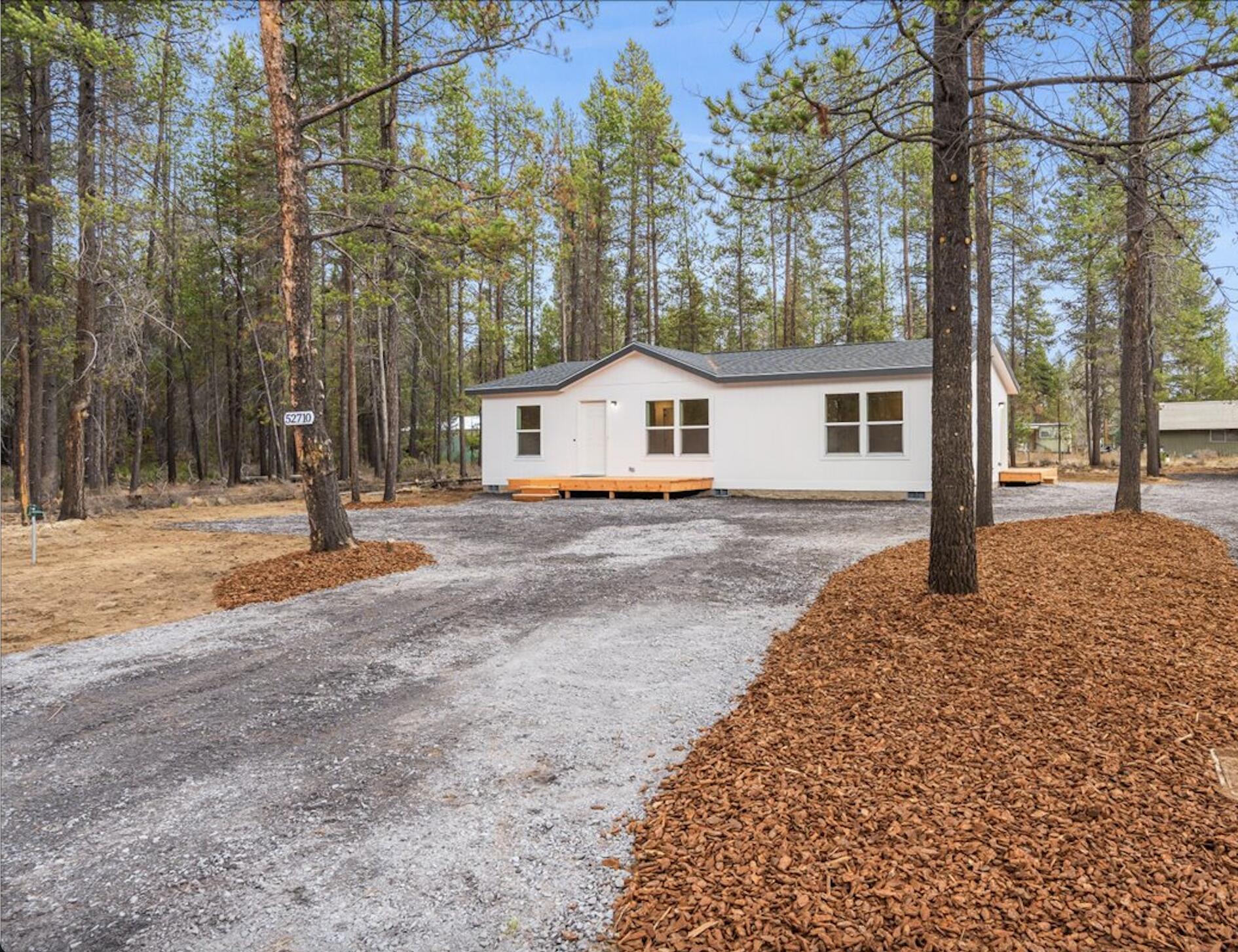52710 Oak Drive
