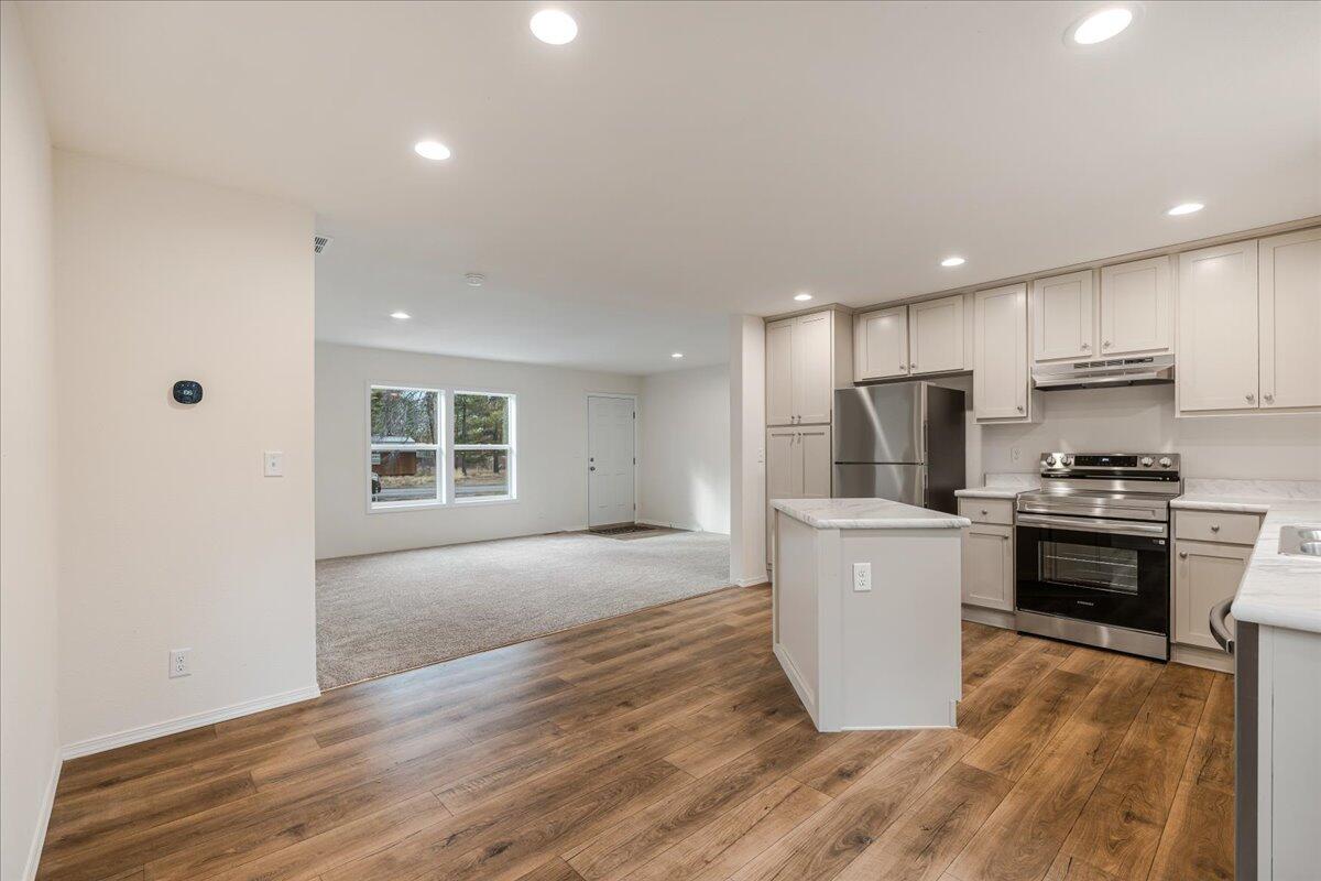 52710 Oak Drive
