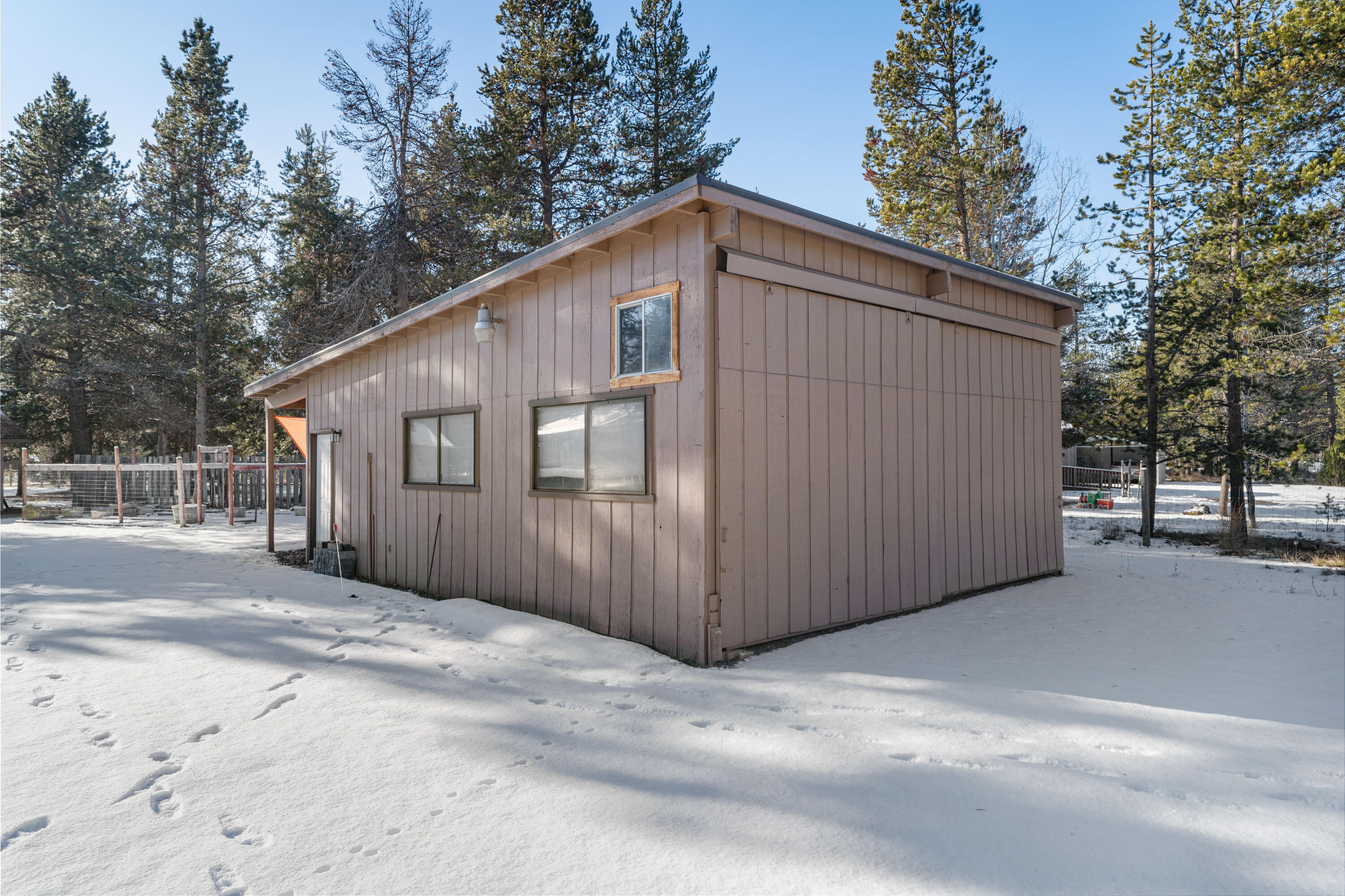 53465 Kokanee Lane
