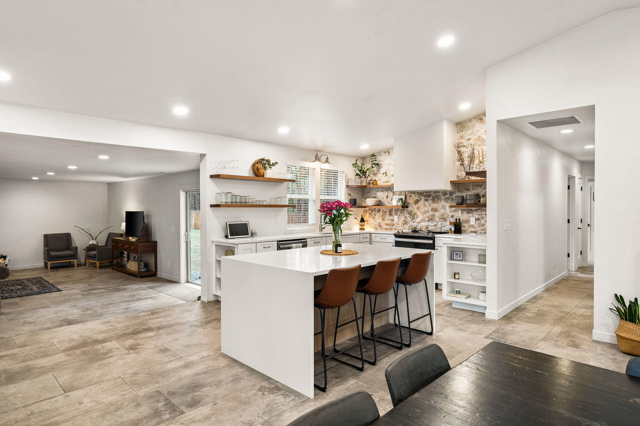 60059 Turquoise Road