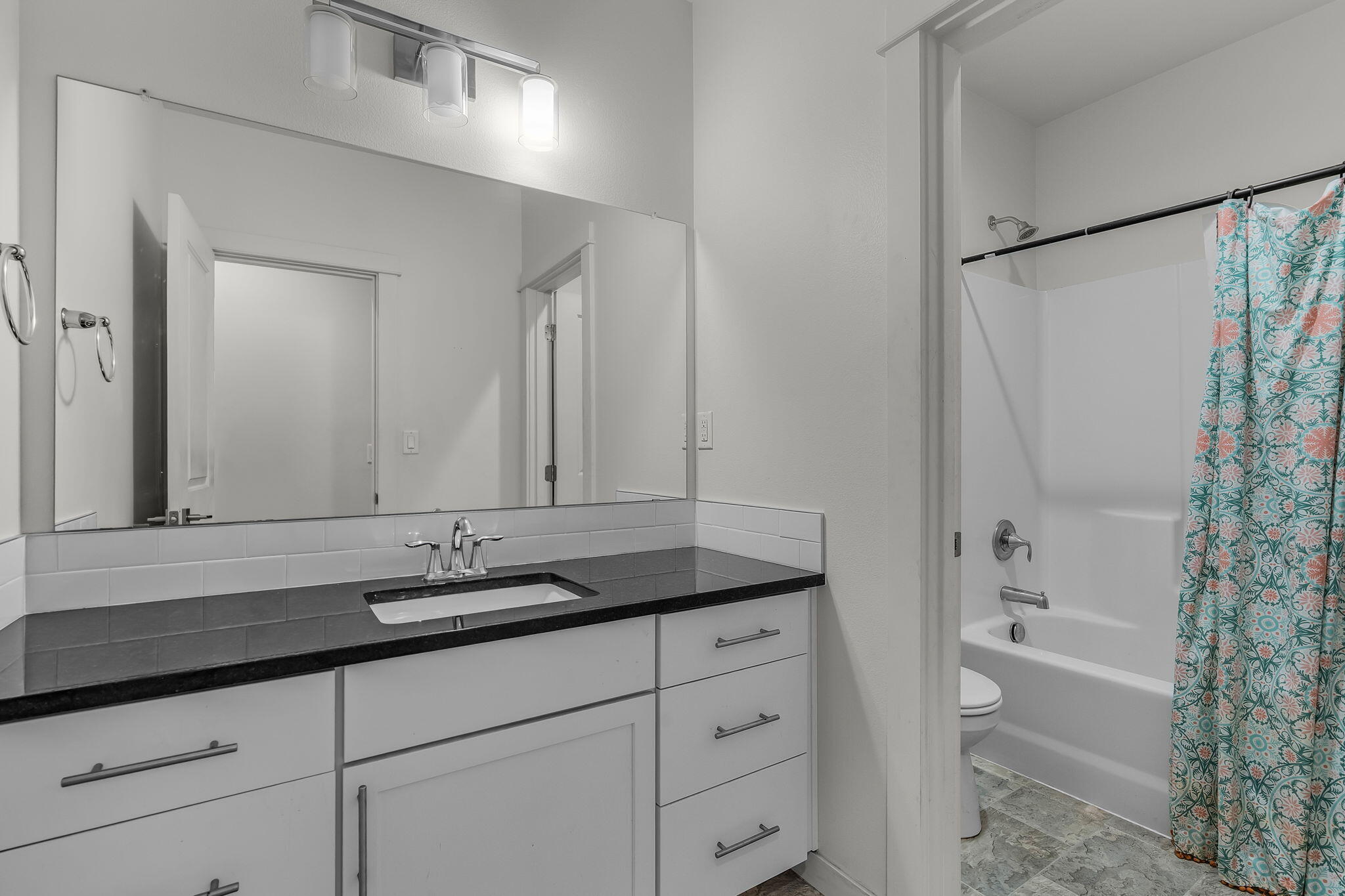 60055 Turquoise Road