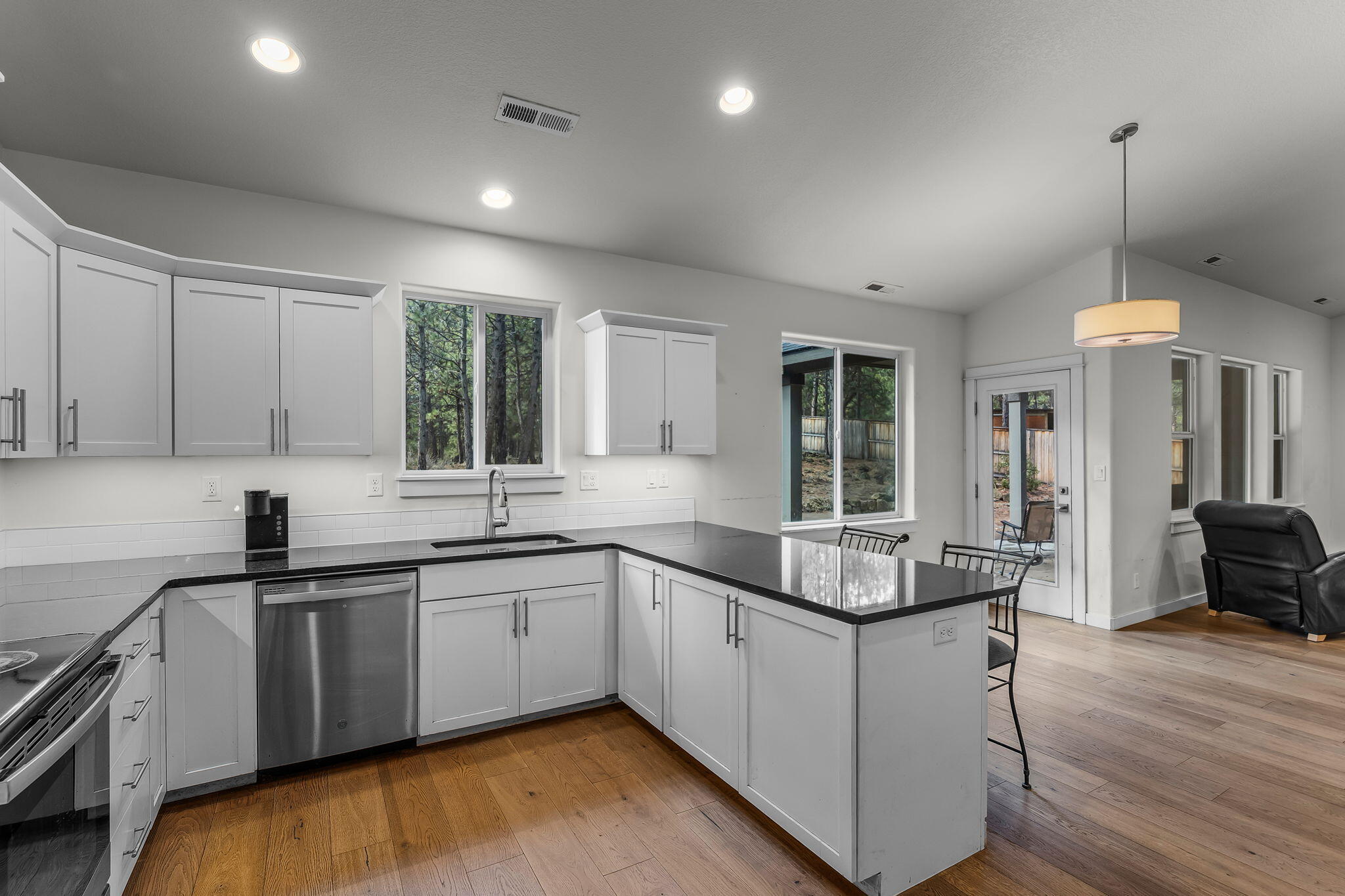 60055 Turquoise Road