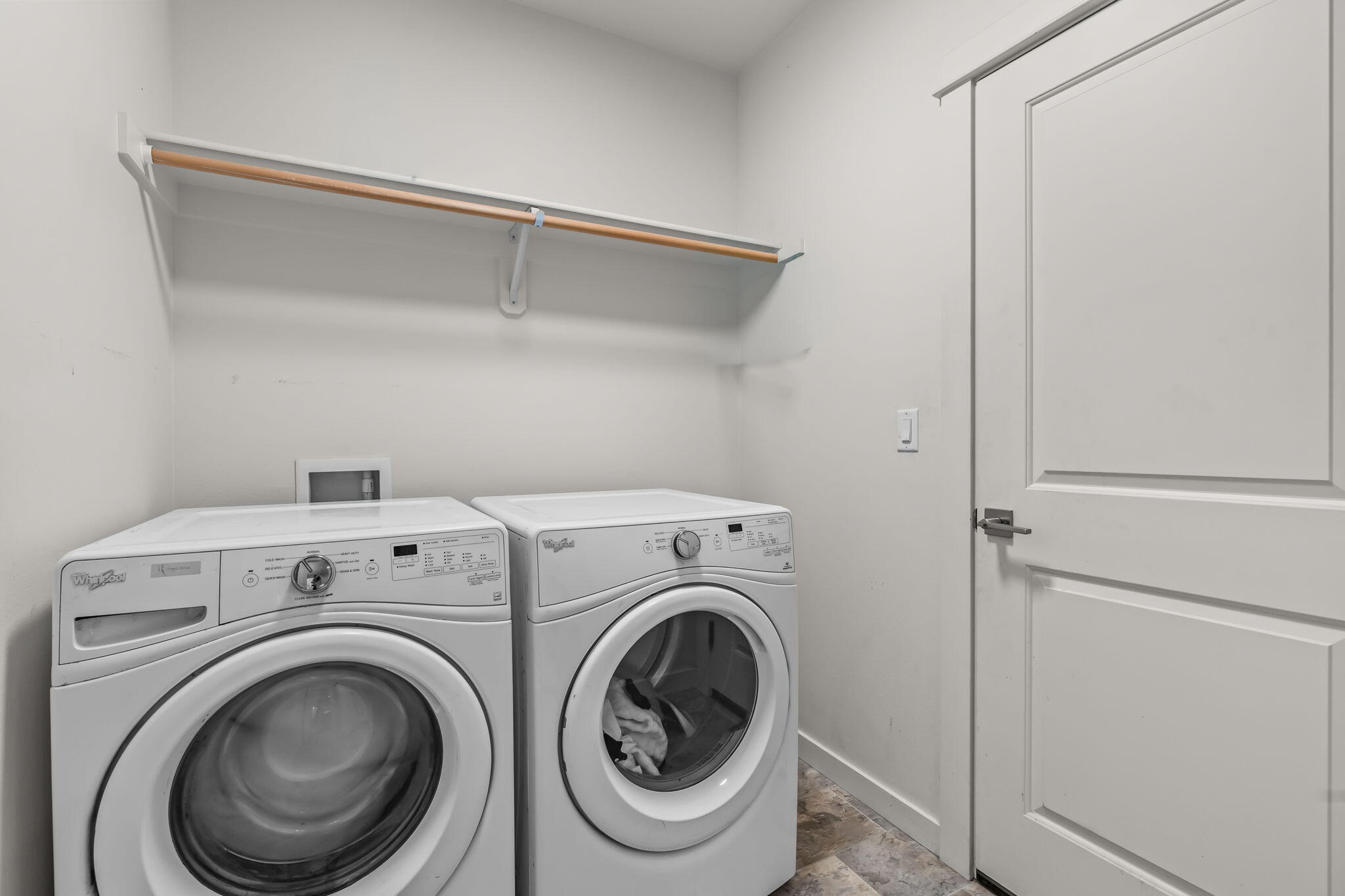 60055 Turquoise Road