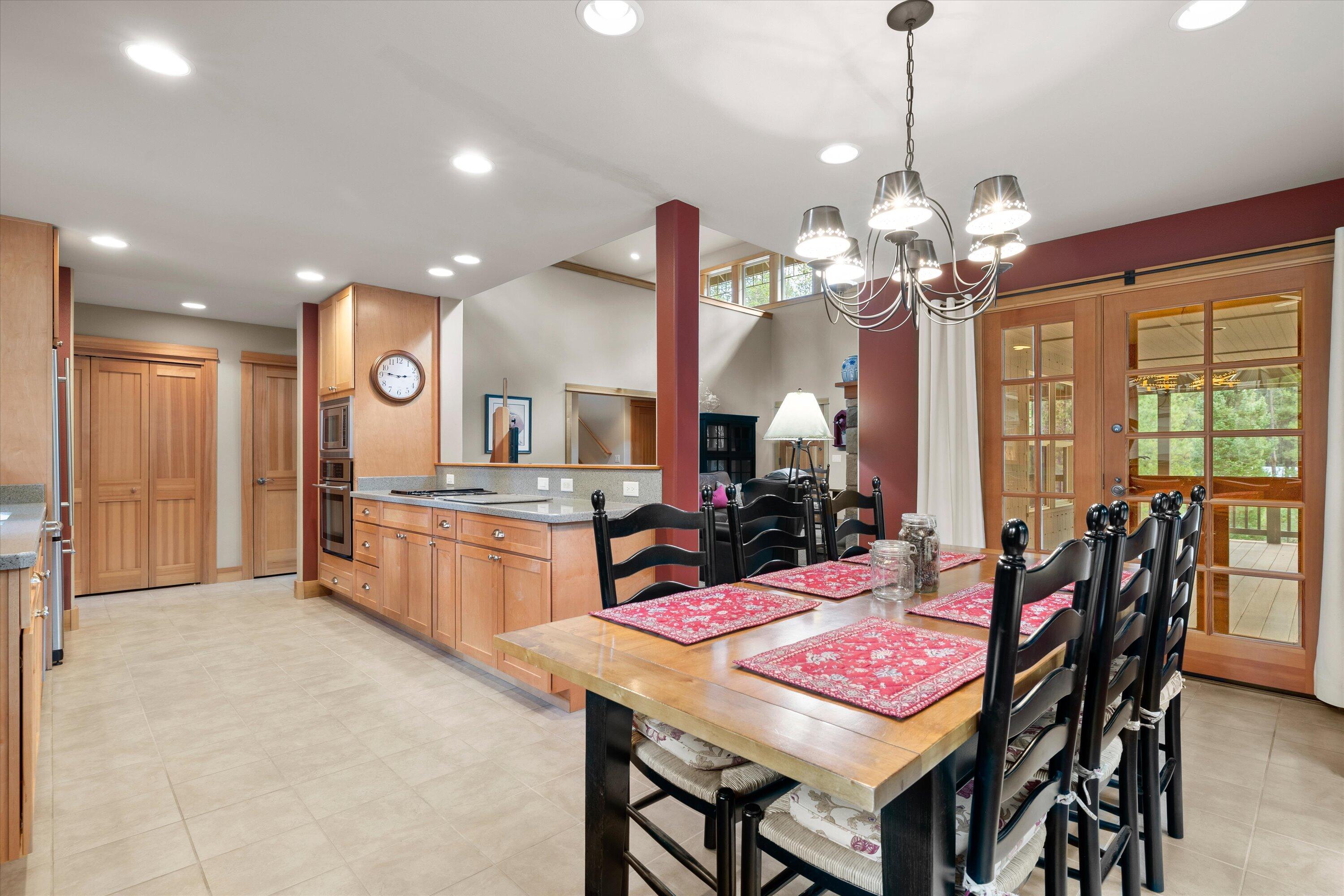 51601 Pine Loop Drive, na