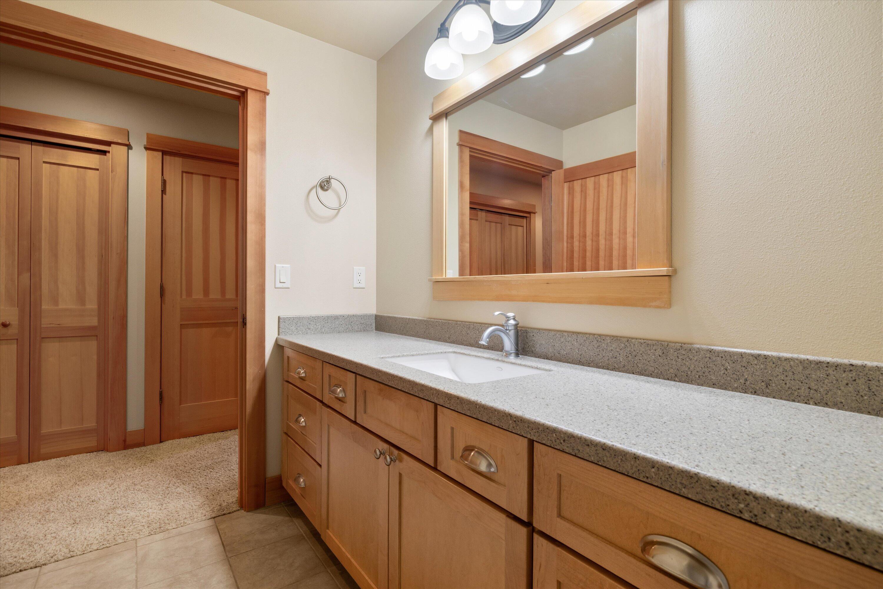 51601 Pine Loop Drive, na