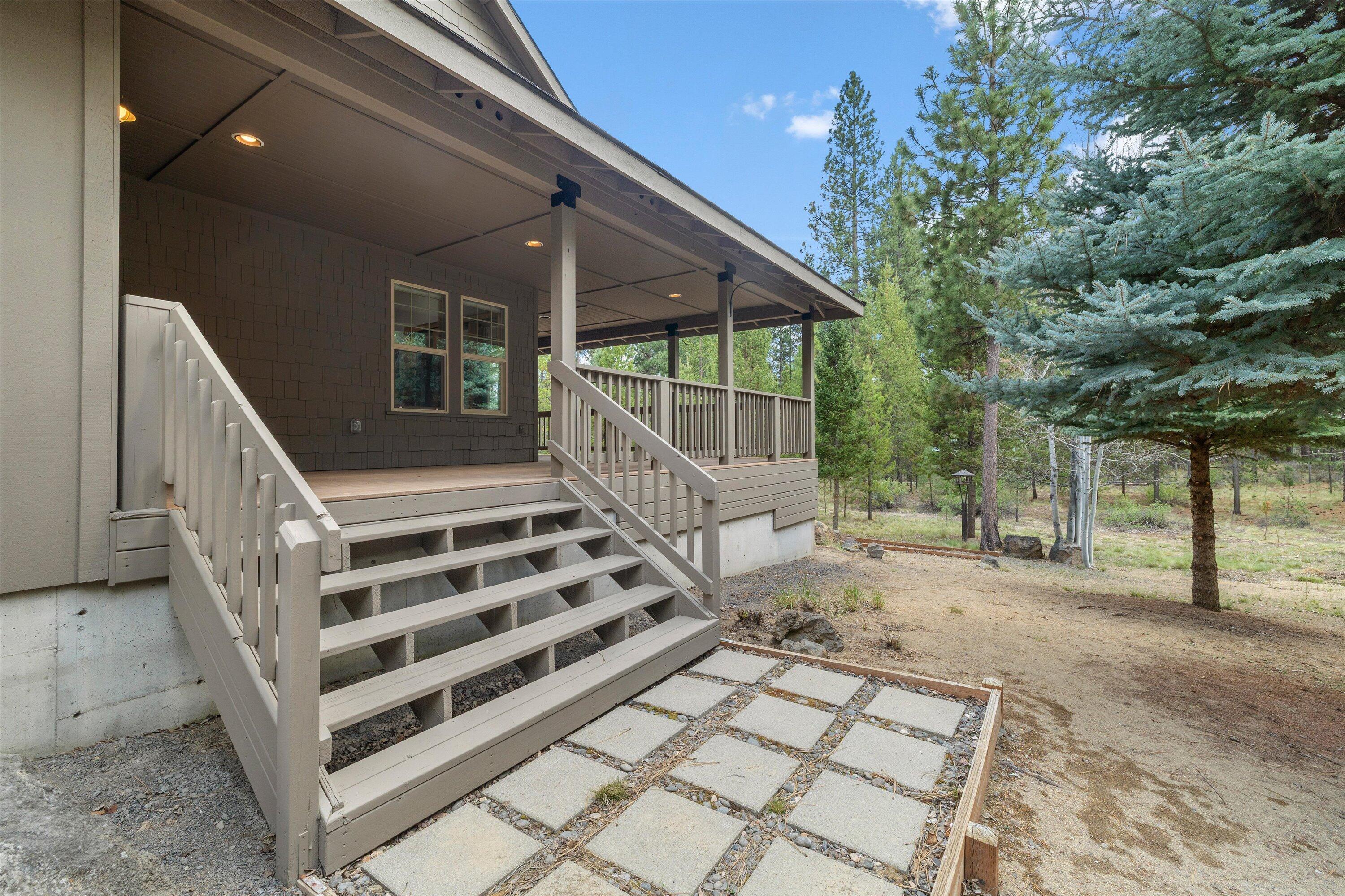 51601 Pine Loop Drive, na