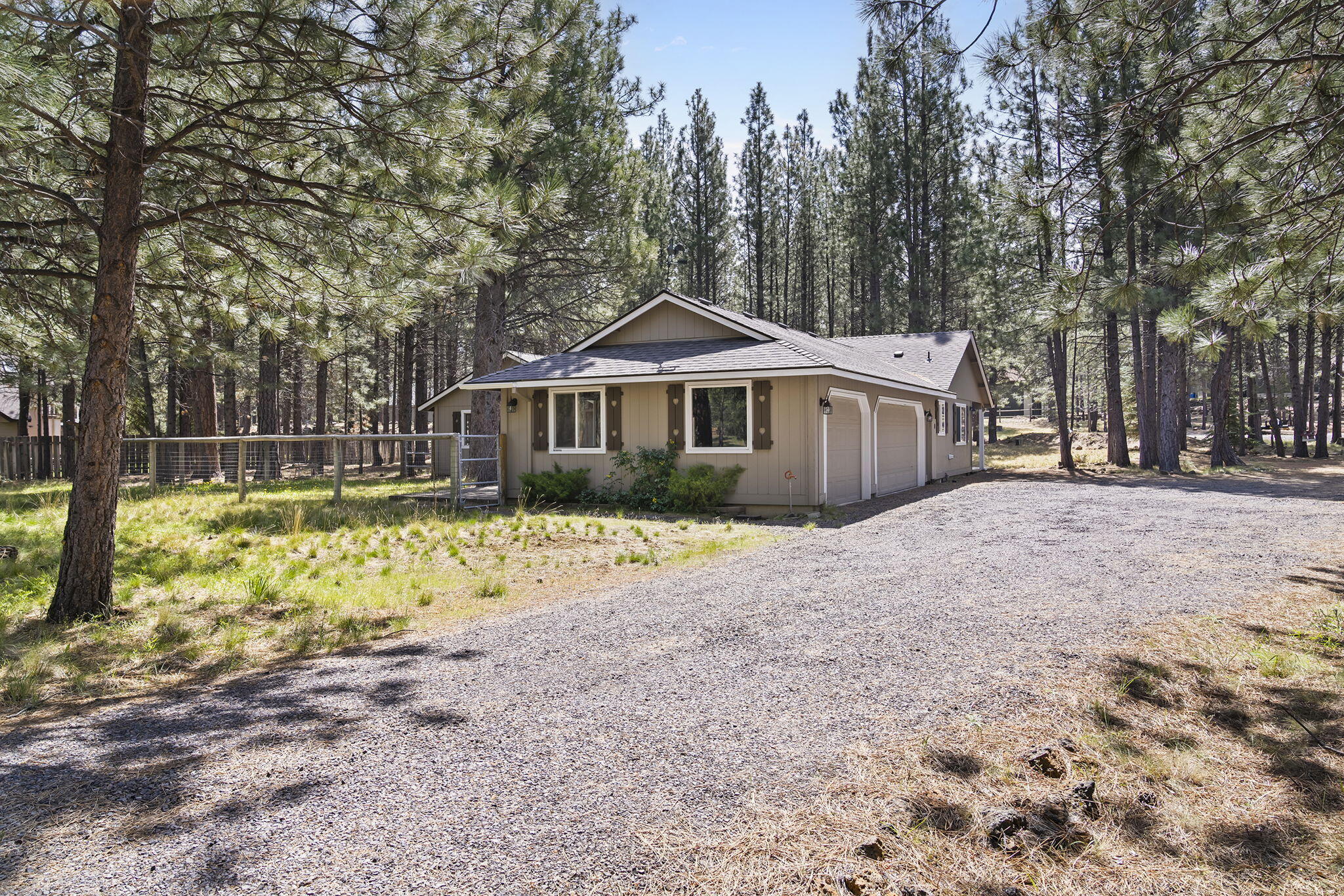 14485 Mountain View Loop