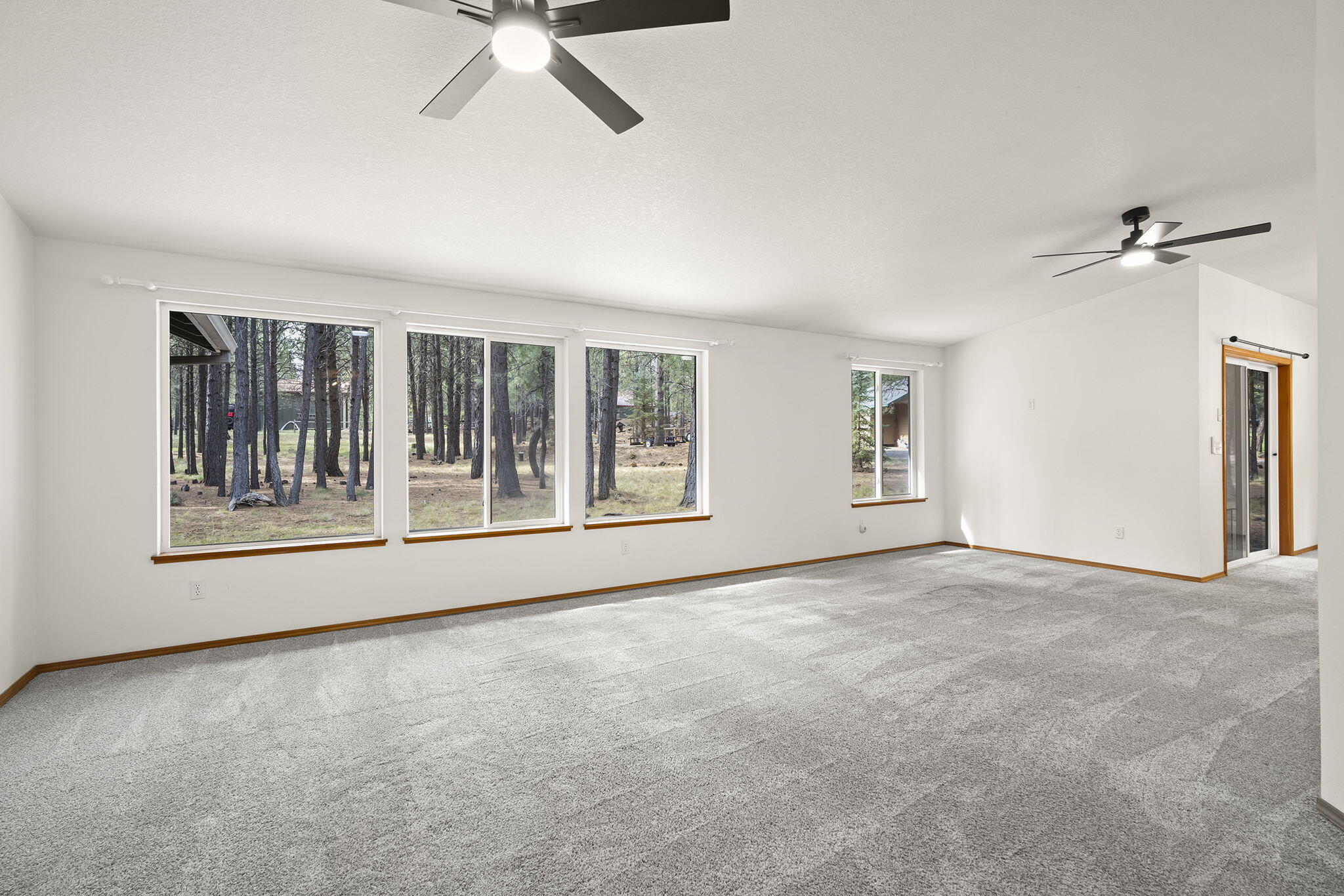 14485 Mountain View Loop