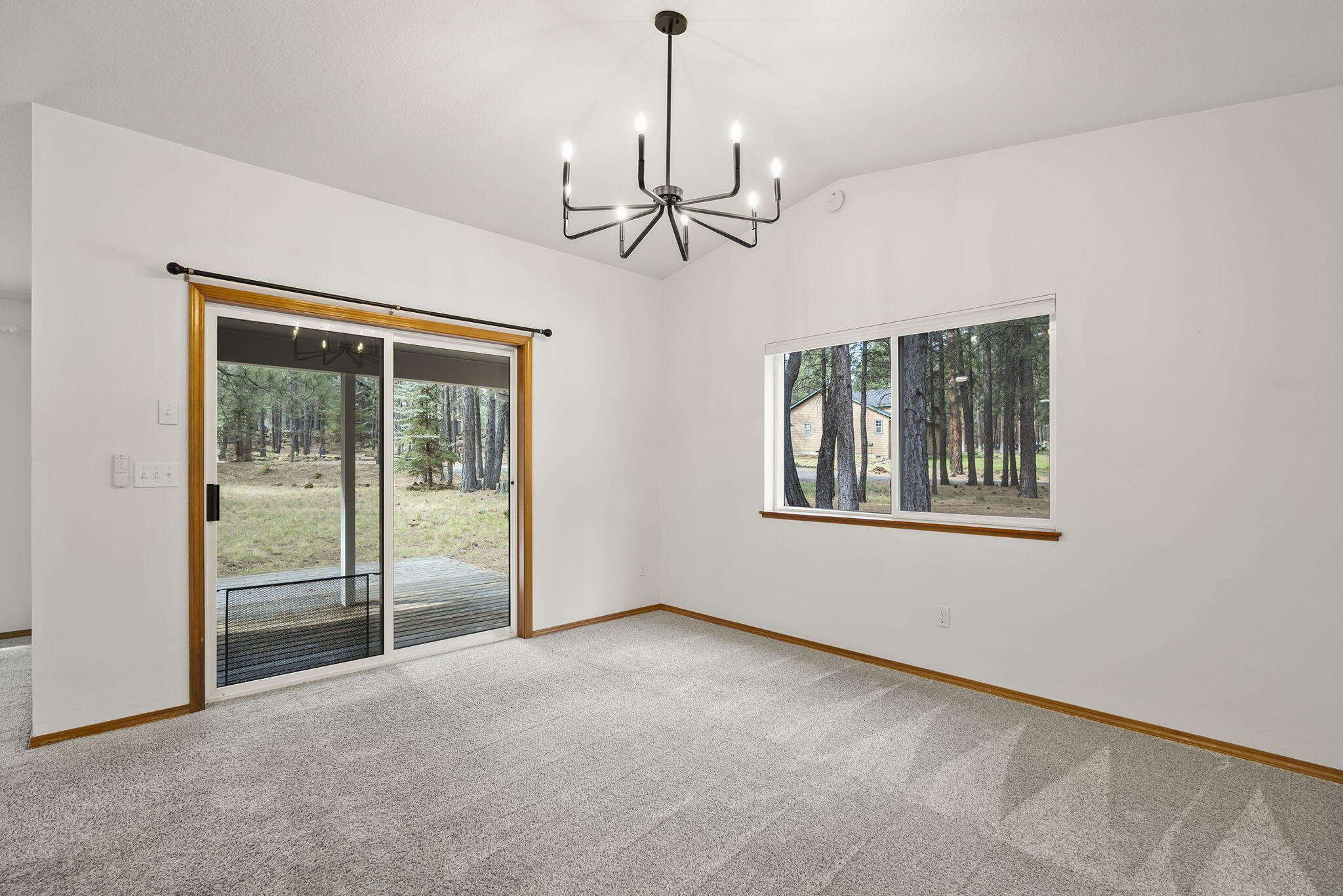 14485 Mountain View Loop