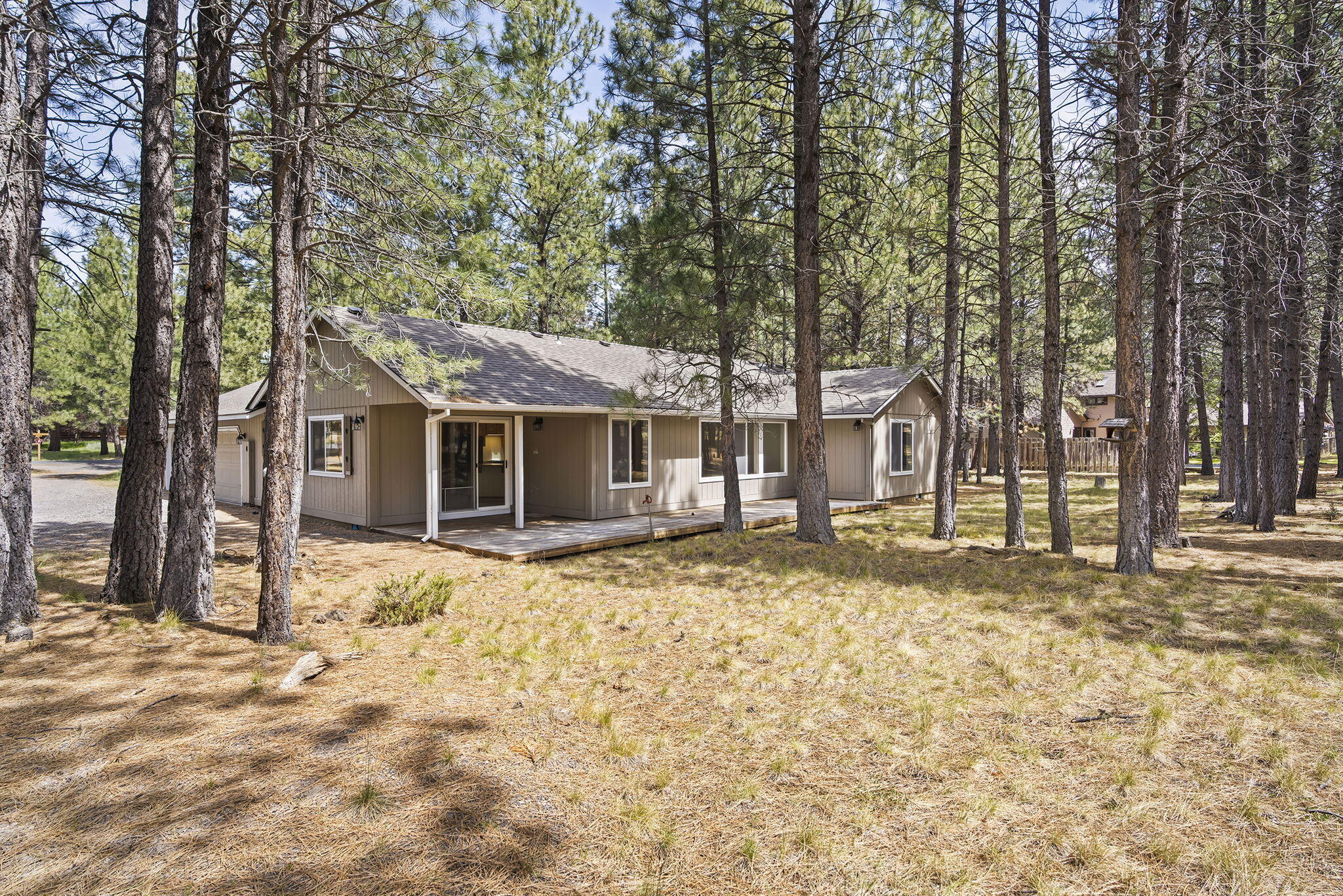 14485 Mountain View Loop