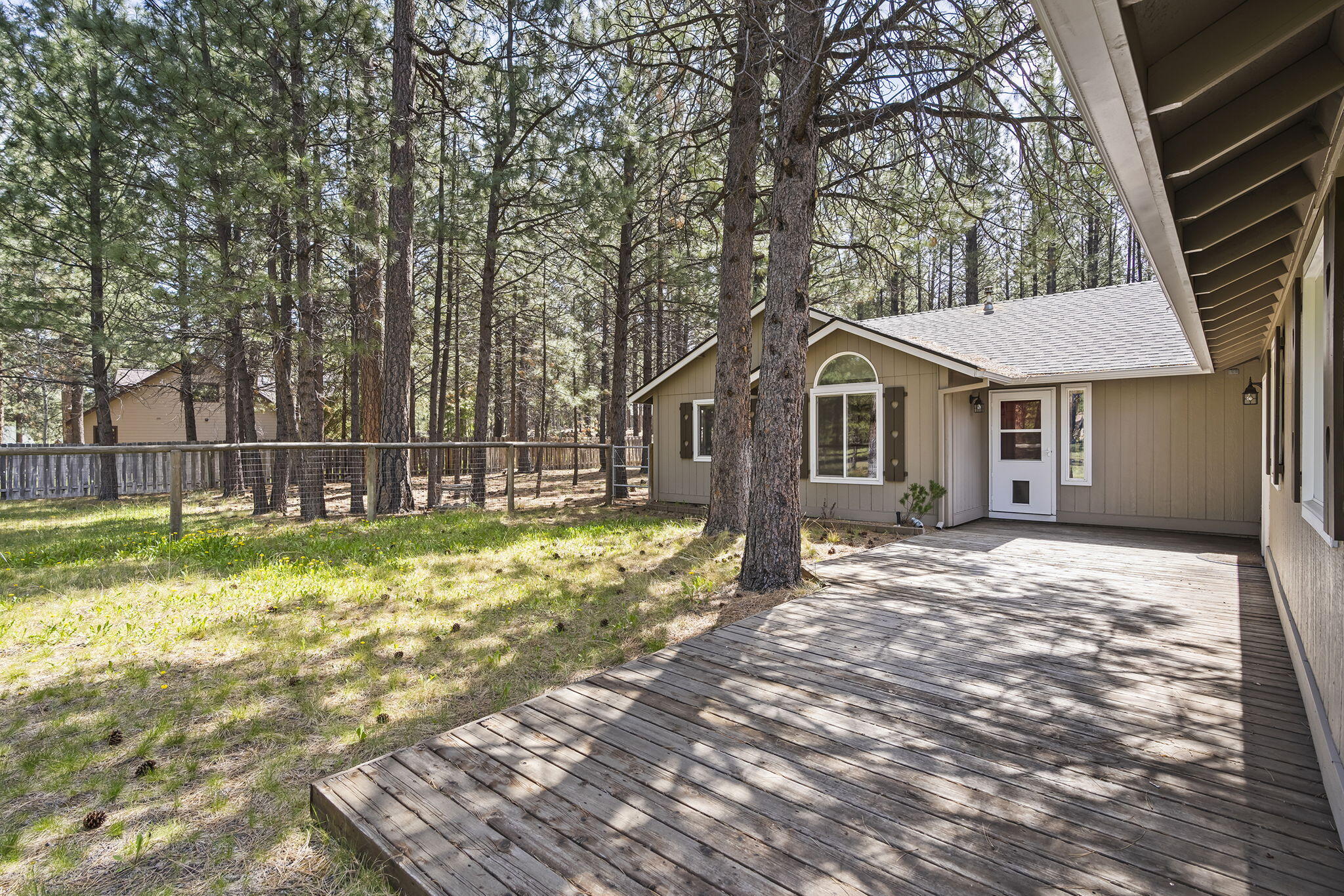 14485 Mountain View Loop