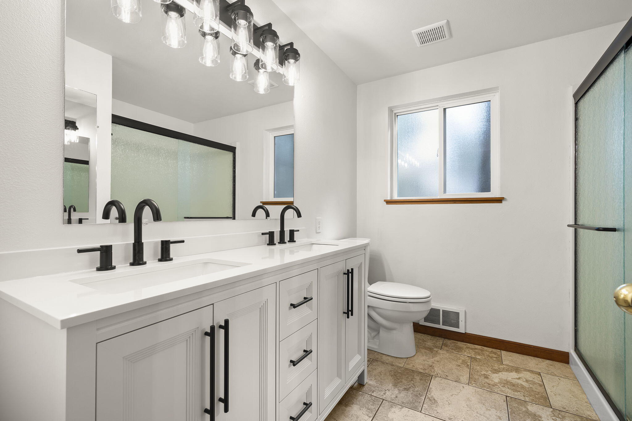 14485 Mountain View Loop