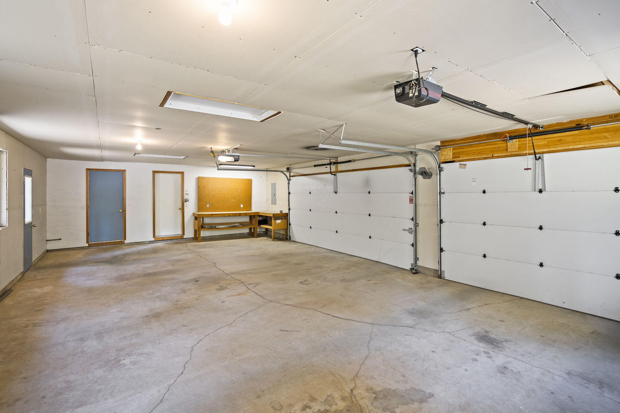 14485 Mountain View Loop