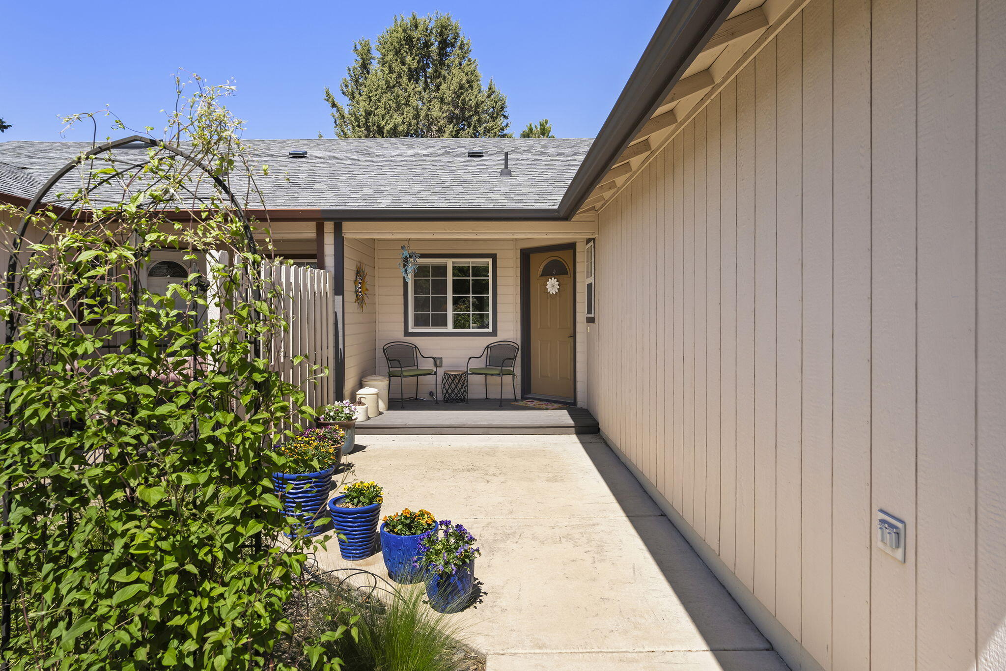 3601 SW Bobby Jones Court
