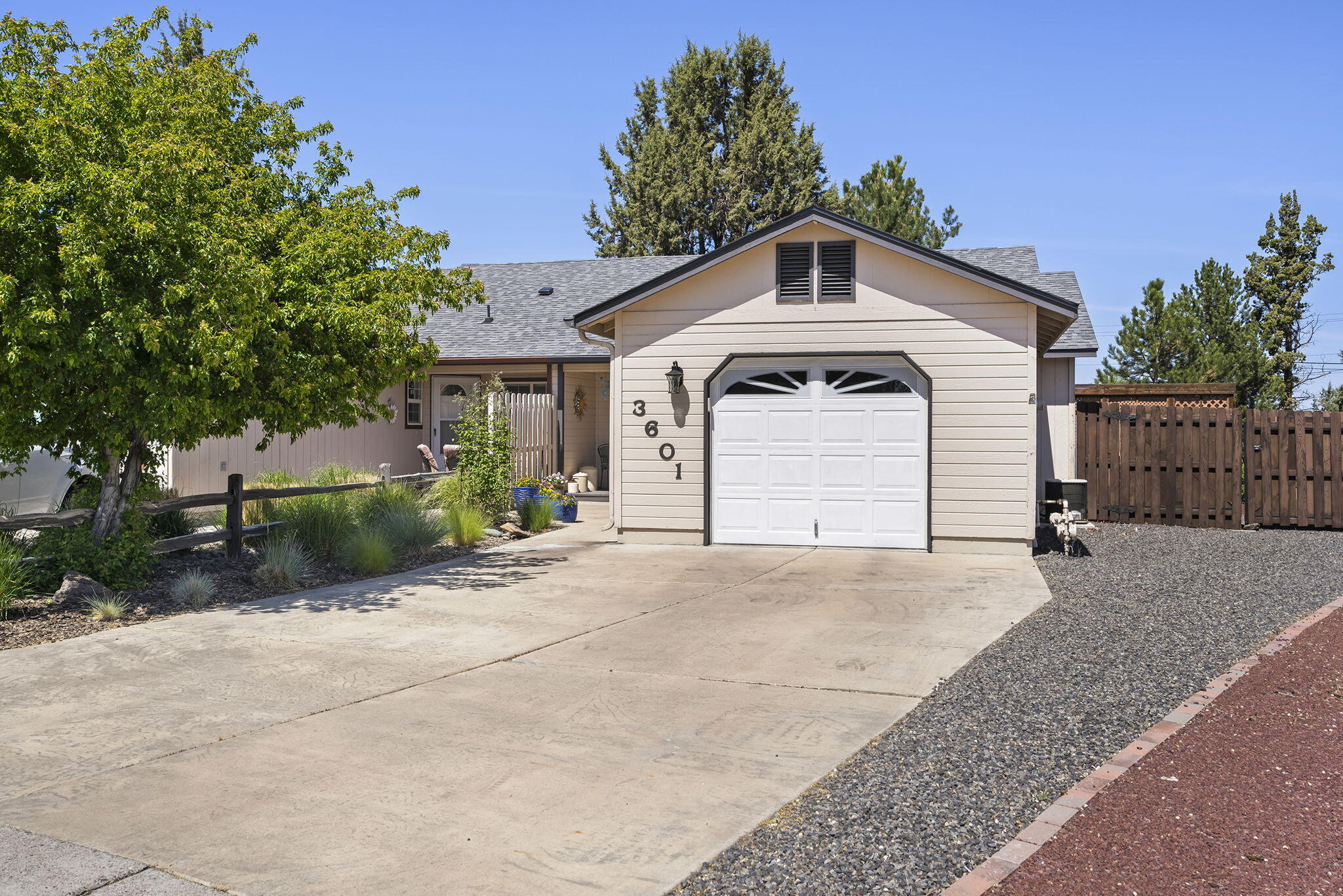 3601 SW Bobby Jones Court