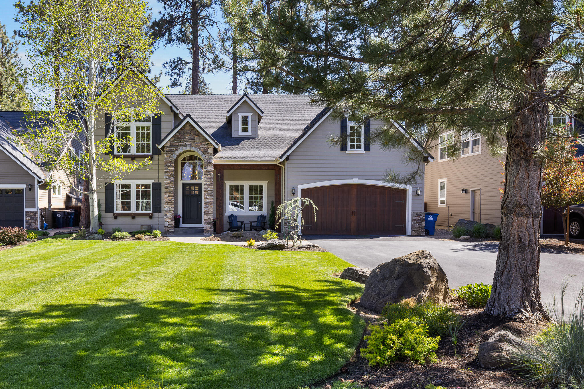 1041 E Timber Pine Drive
