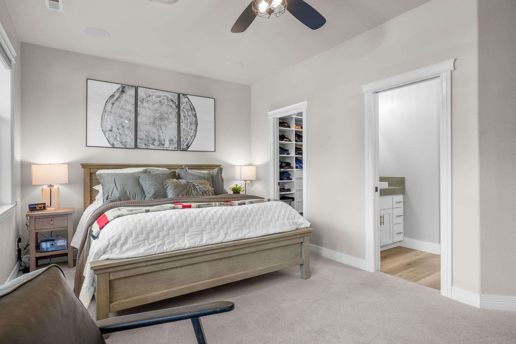 1041 E Timber Pine Drive