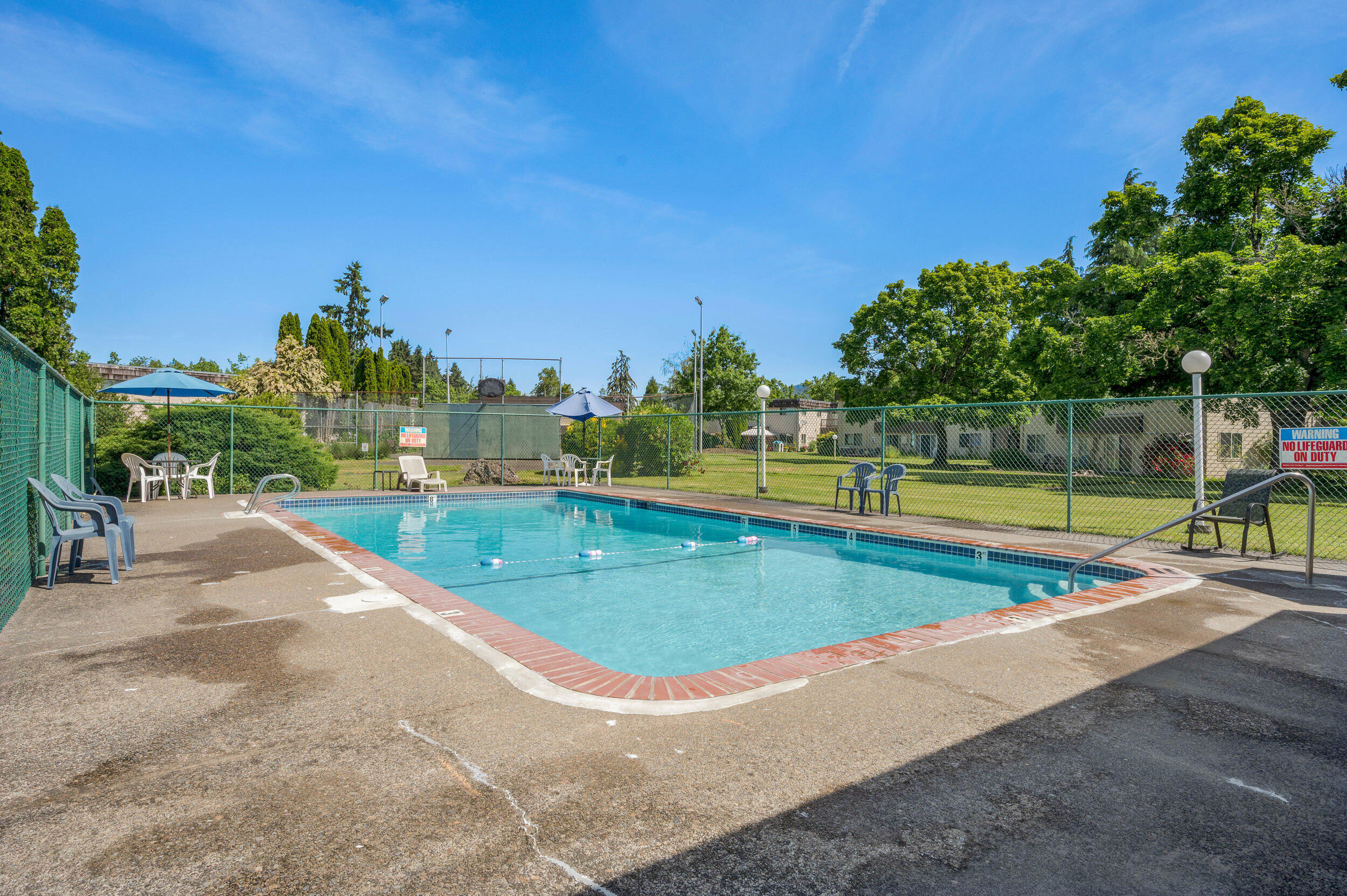 2727 Gateway Street, APT 18