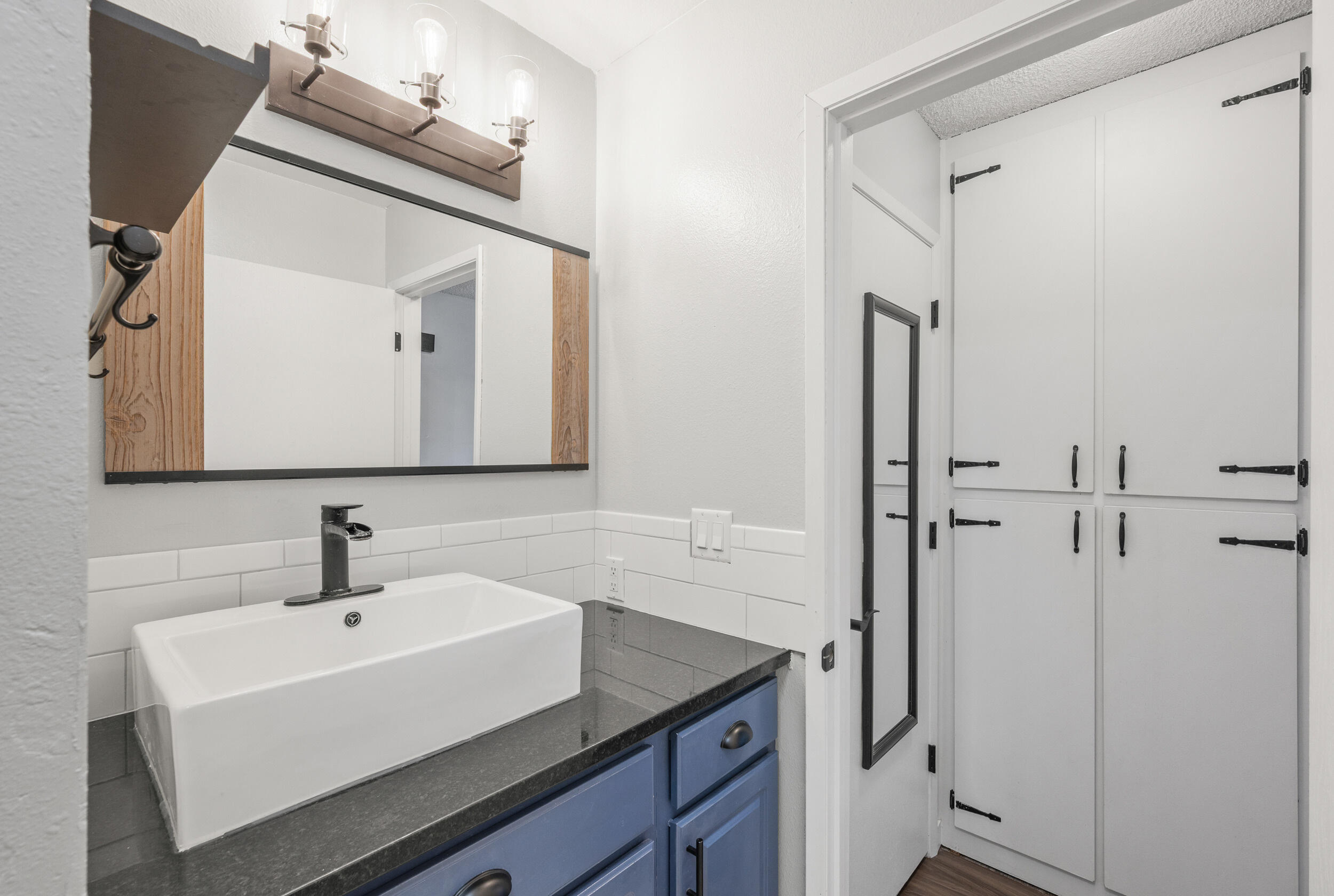 2727 Gateway Street, APT 18